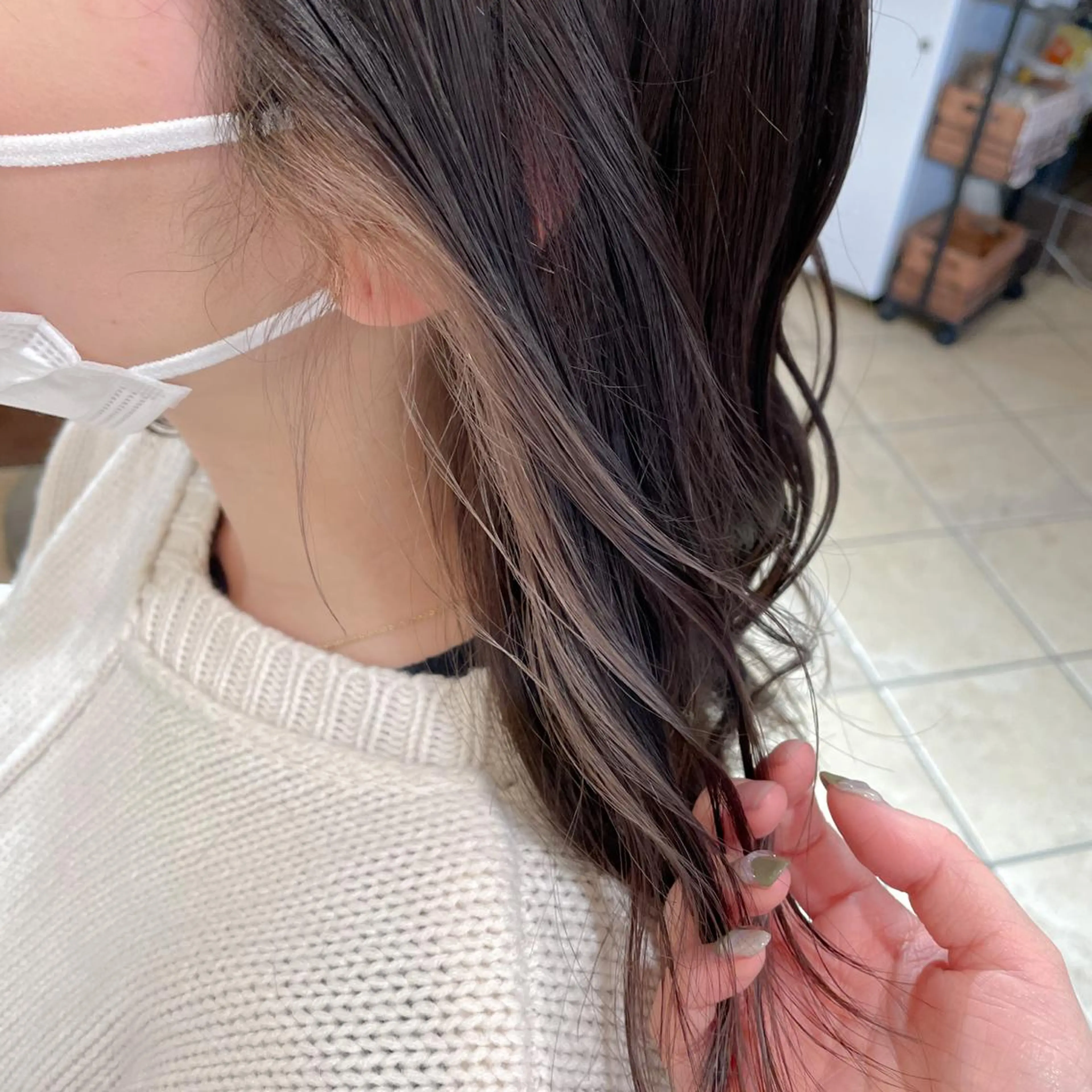 ロング カラー ベージュカラー ブラウンカラー インナーカラー ミント ホワイトベージュ 切りっぱなしボブ ソノキユウカのヘアスタイル