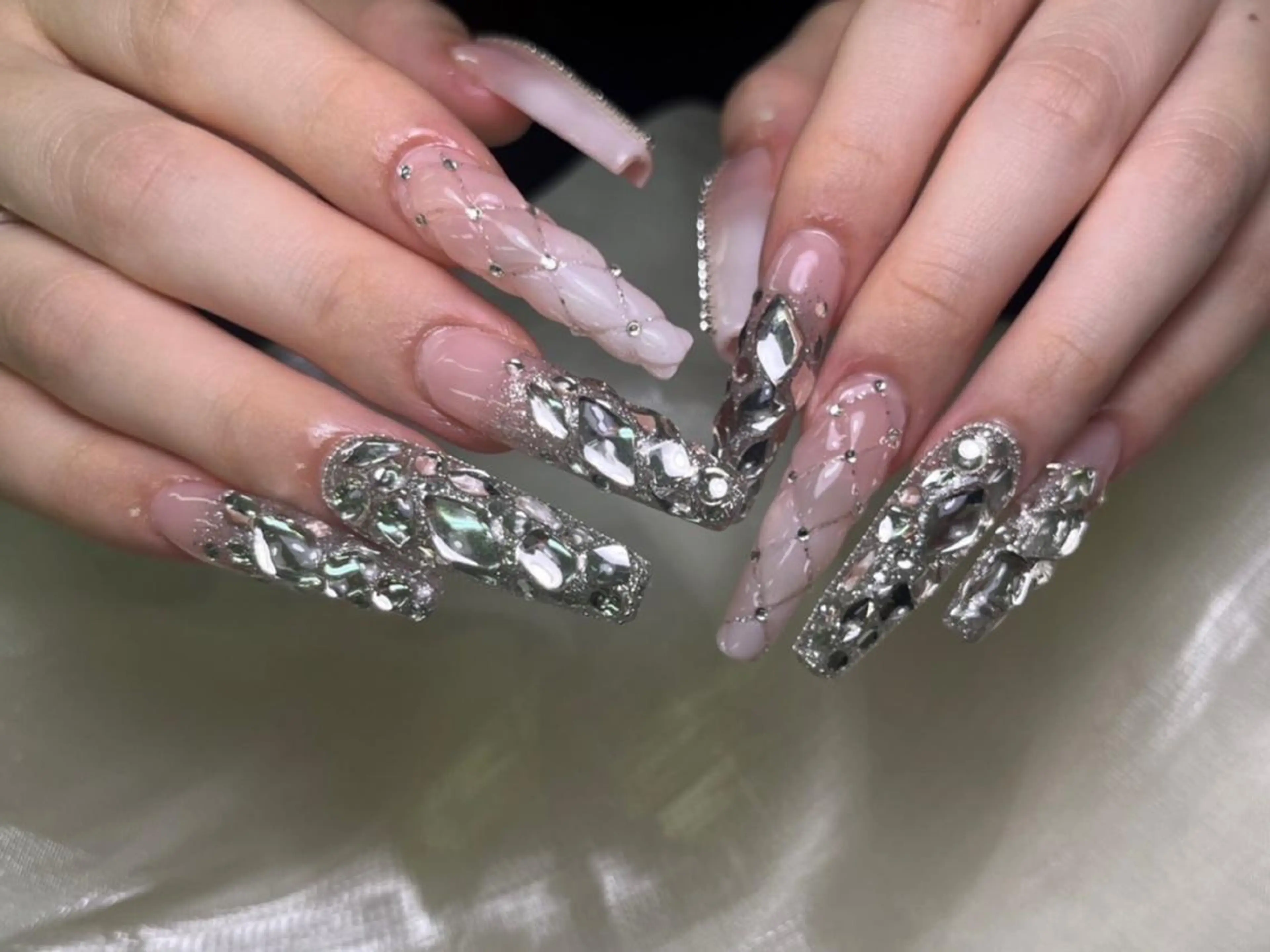 ネイル 💕チップネイル 🩷のネイルデザイン