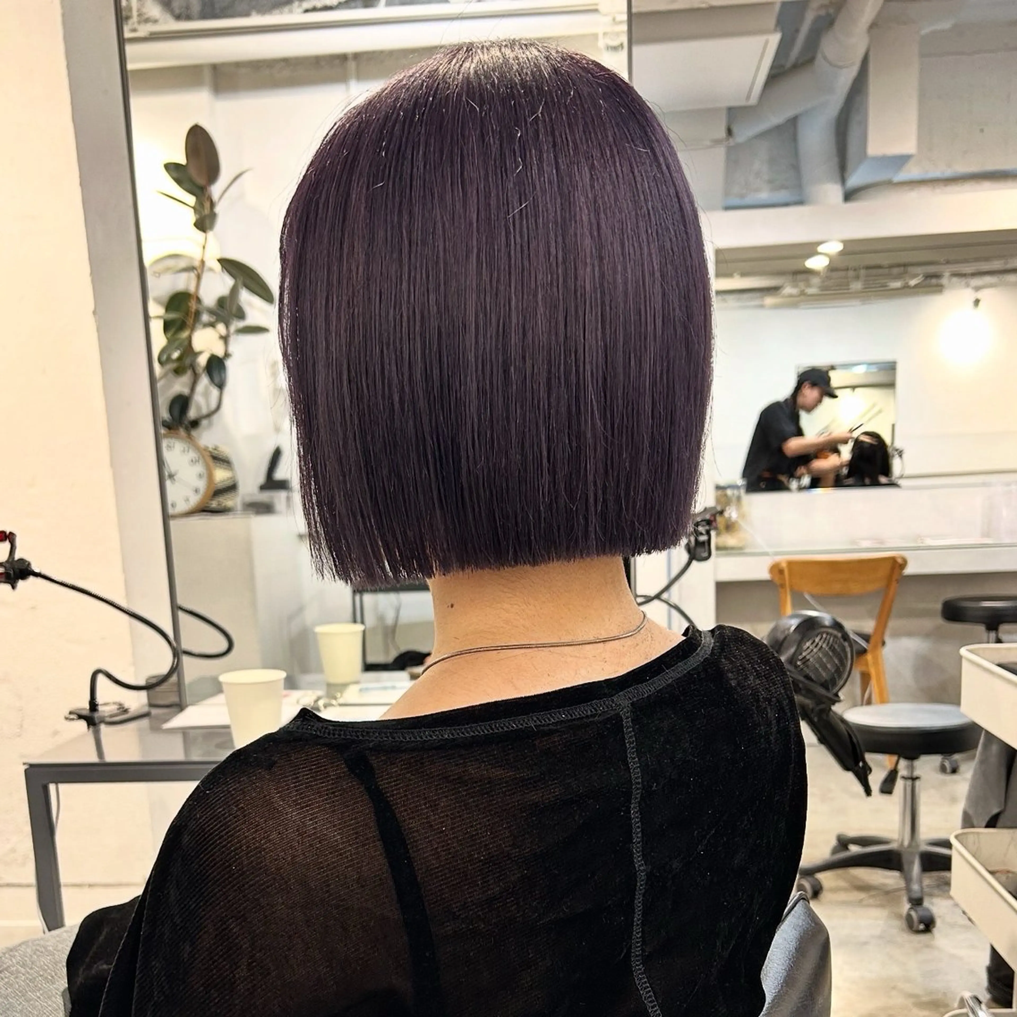 ショート カラー カット ヘアカラー トリートメント 切りっぱなしボブ🪐 Anzuのヘアスタイル