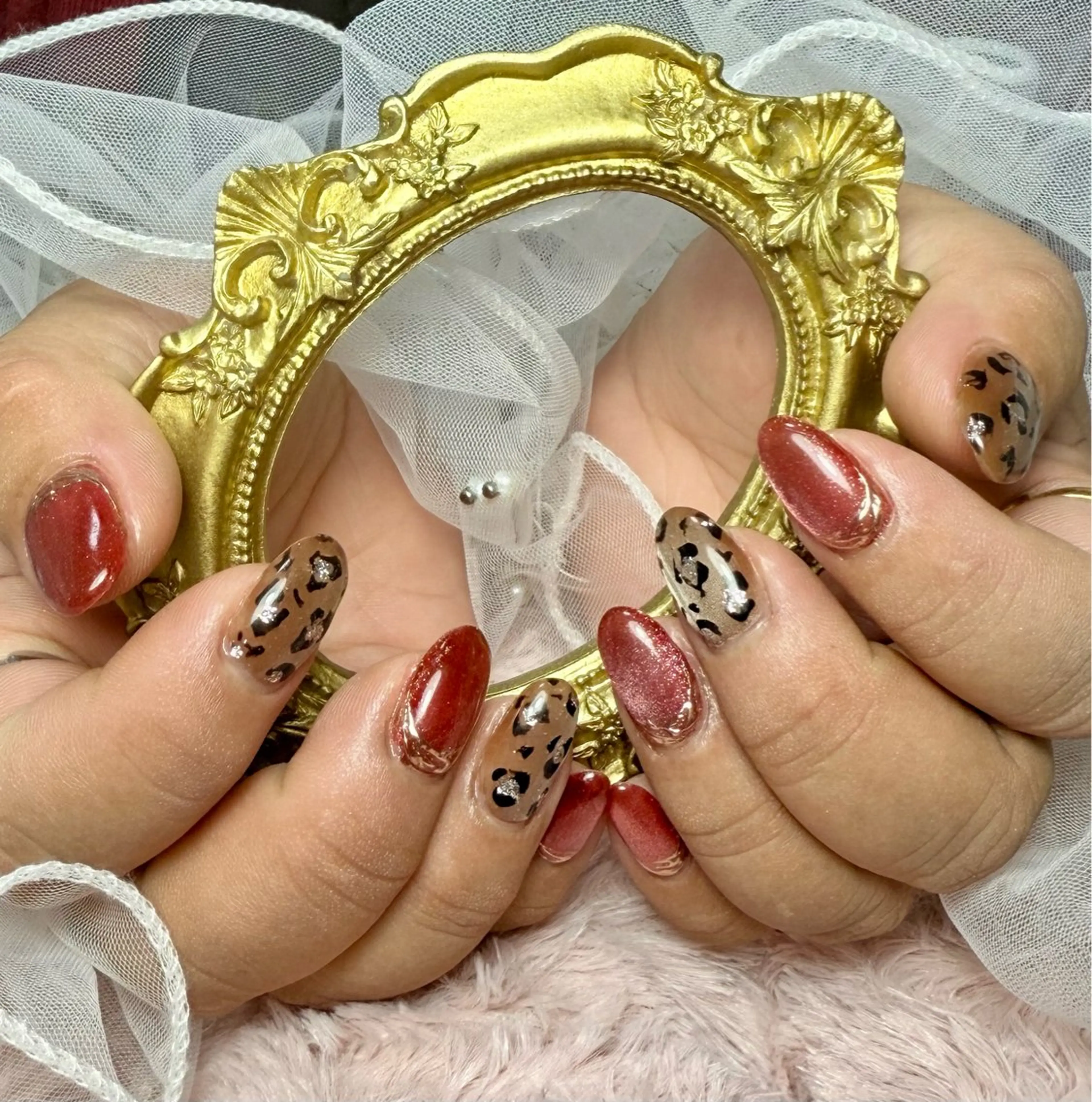 ネイル アニマル柄 アートネイル チークネイル フラッシュネイル フラッシュマグ M.N_ nailのネイルデザイン