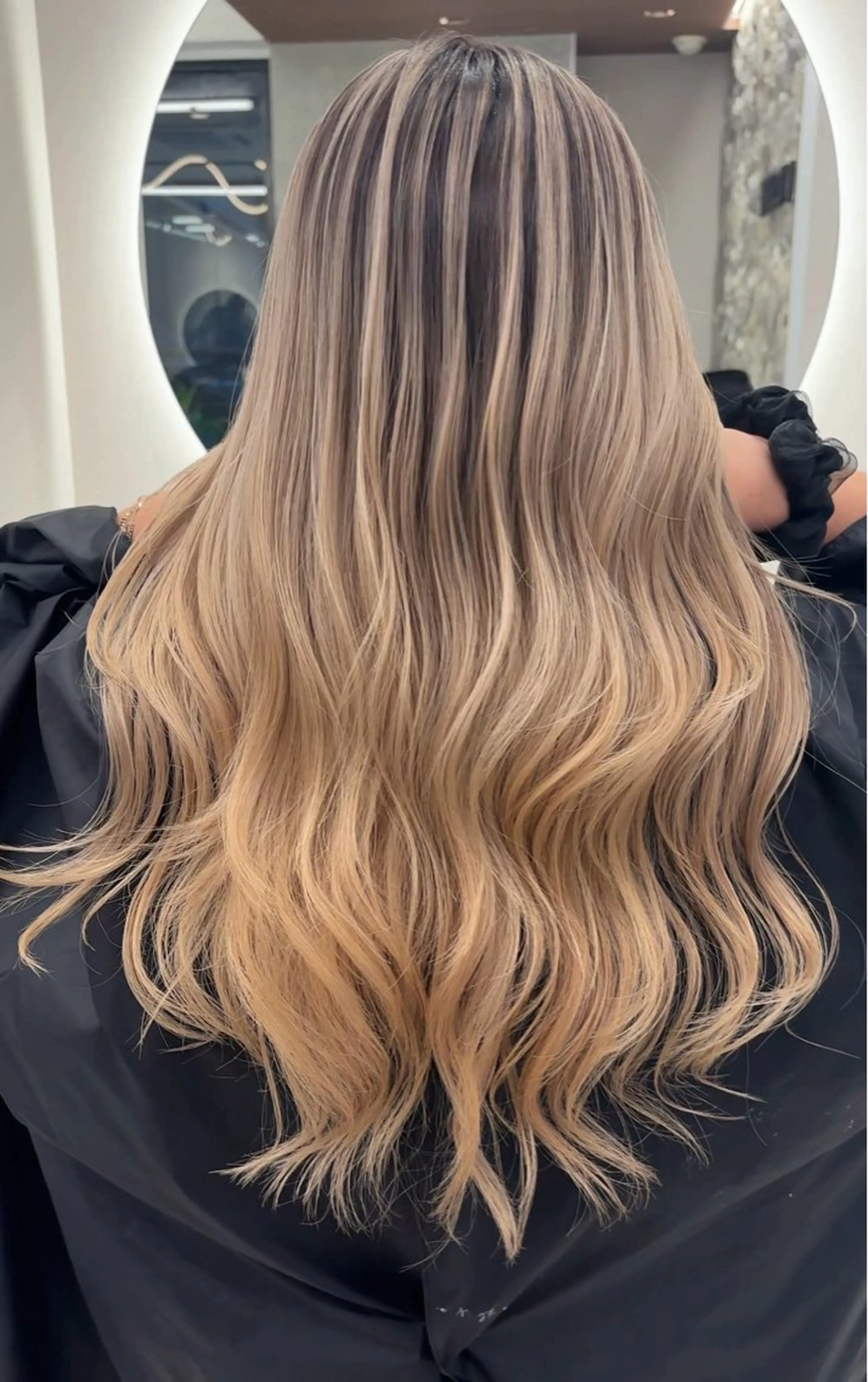 ロング カラー バレイヤージュ ブロンド レイヤーカット ヘアカラー トリートメント 🌺KANA🇺🇸 海外トレンドヘアのヘアスタイル