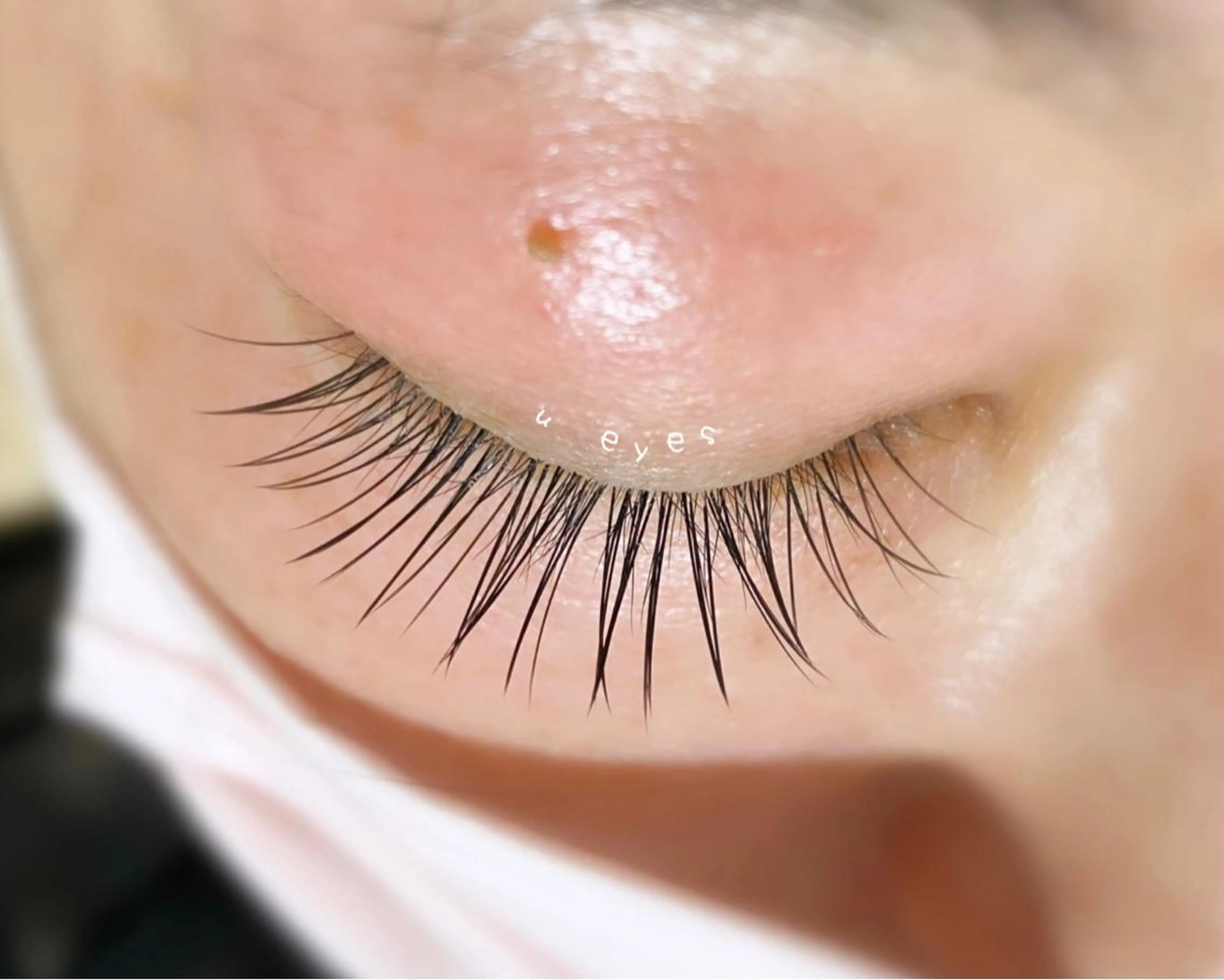 マツエク・マツパ フラットラッシュ u eyes ななほの眉毛・アイブロウイメージ