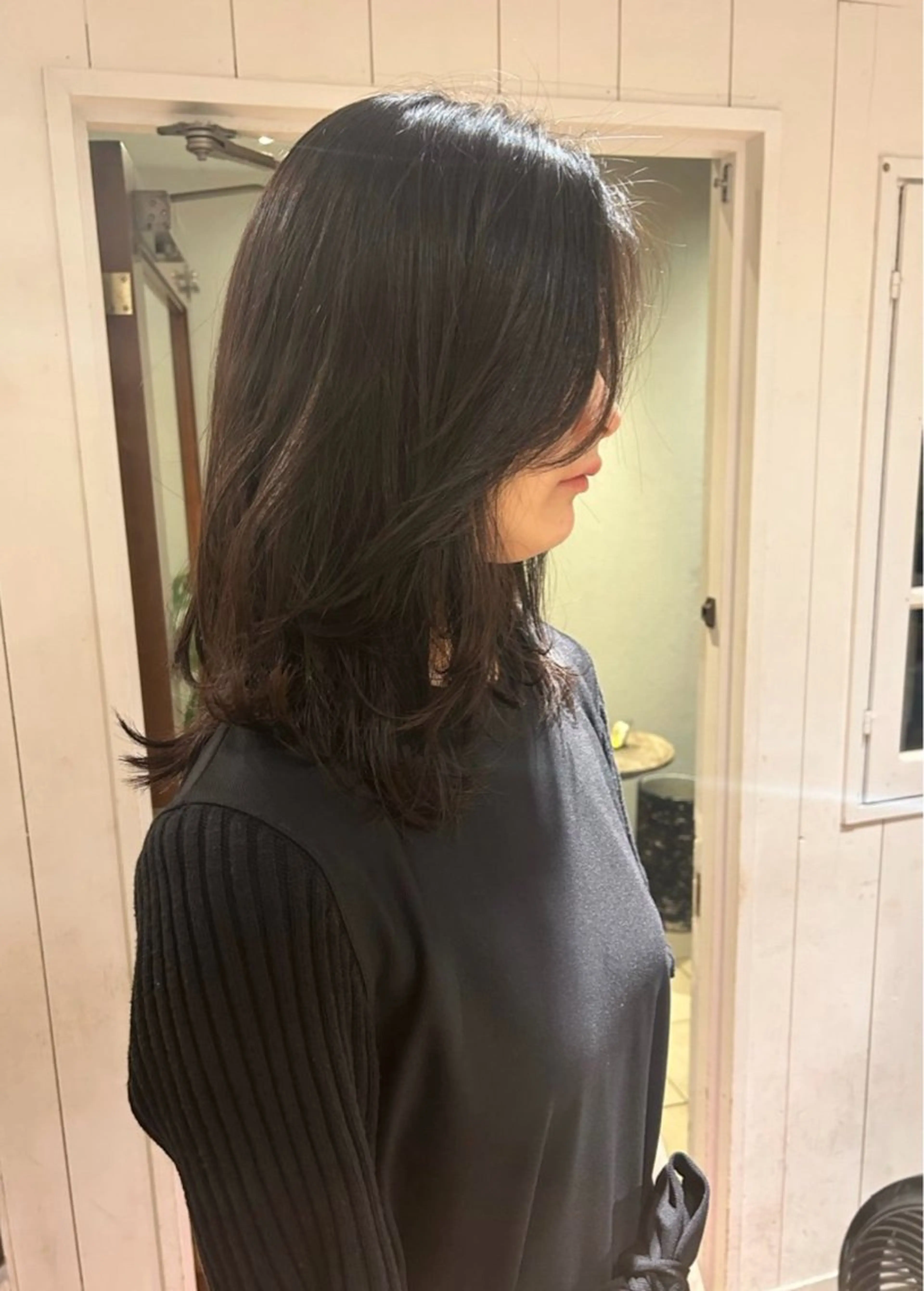 ミディアム レイヤーカット カット 募集🌿‬村岡夢咲のヘアスタイル