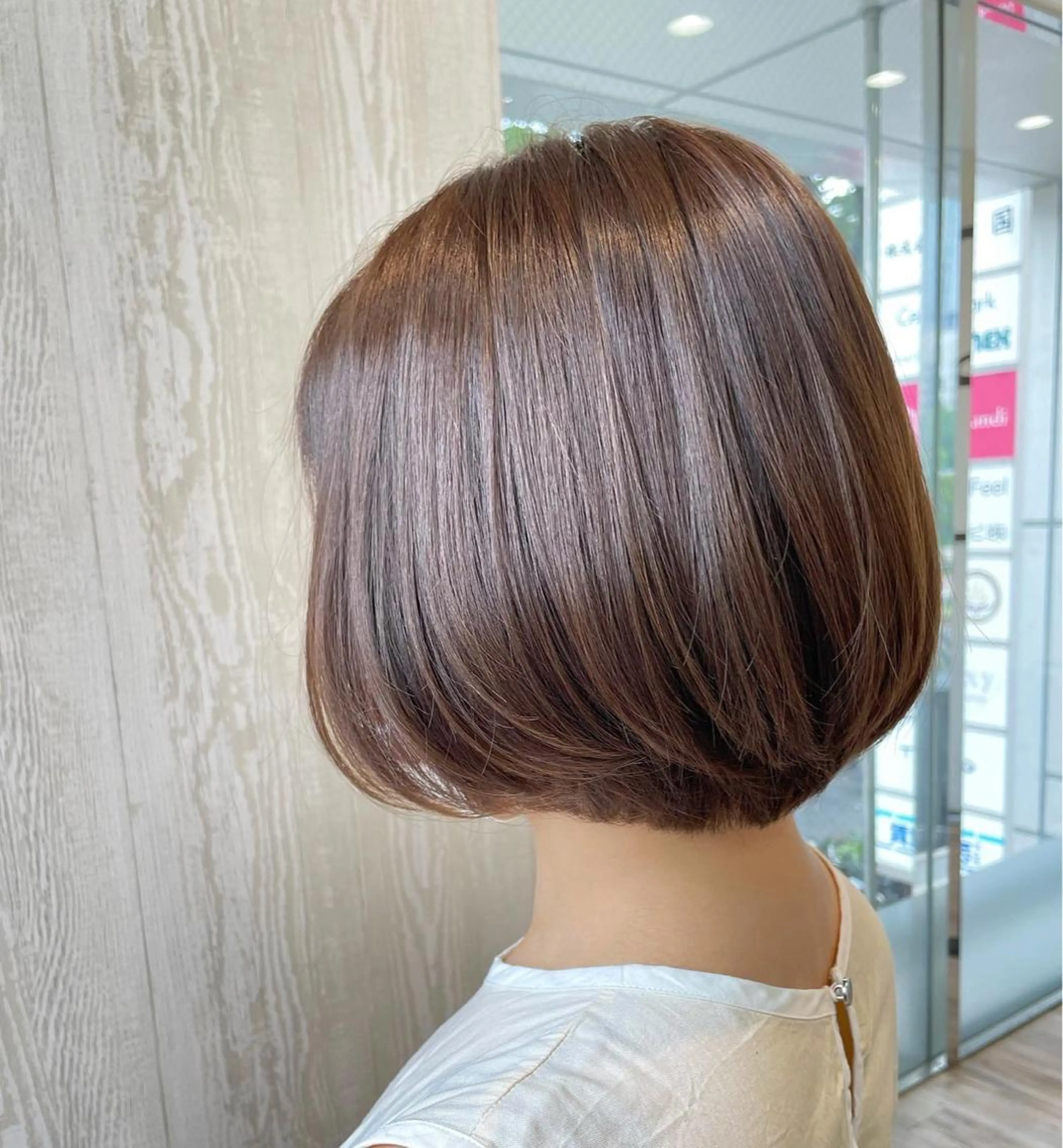 ショート カラー アッシュ ケアカラー 透明感カラー ラベンダーカラー ラベンダーアッシュ カット ヘアカラー トリートメント 河合秀明/ハイライト /インナーカラーのヘアスタイル