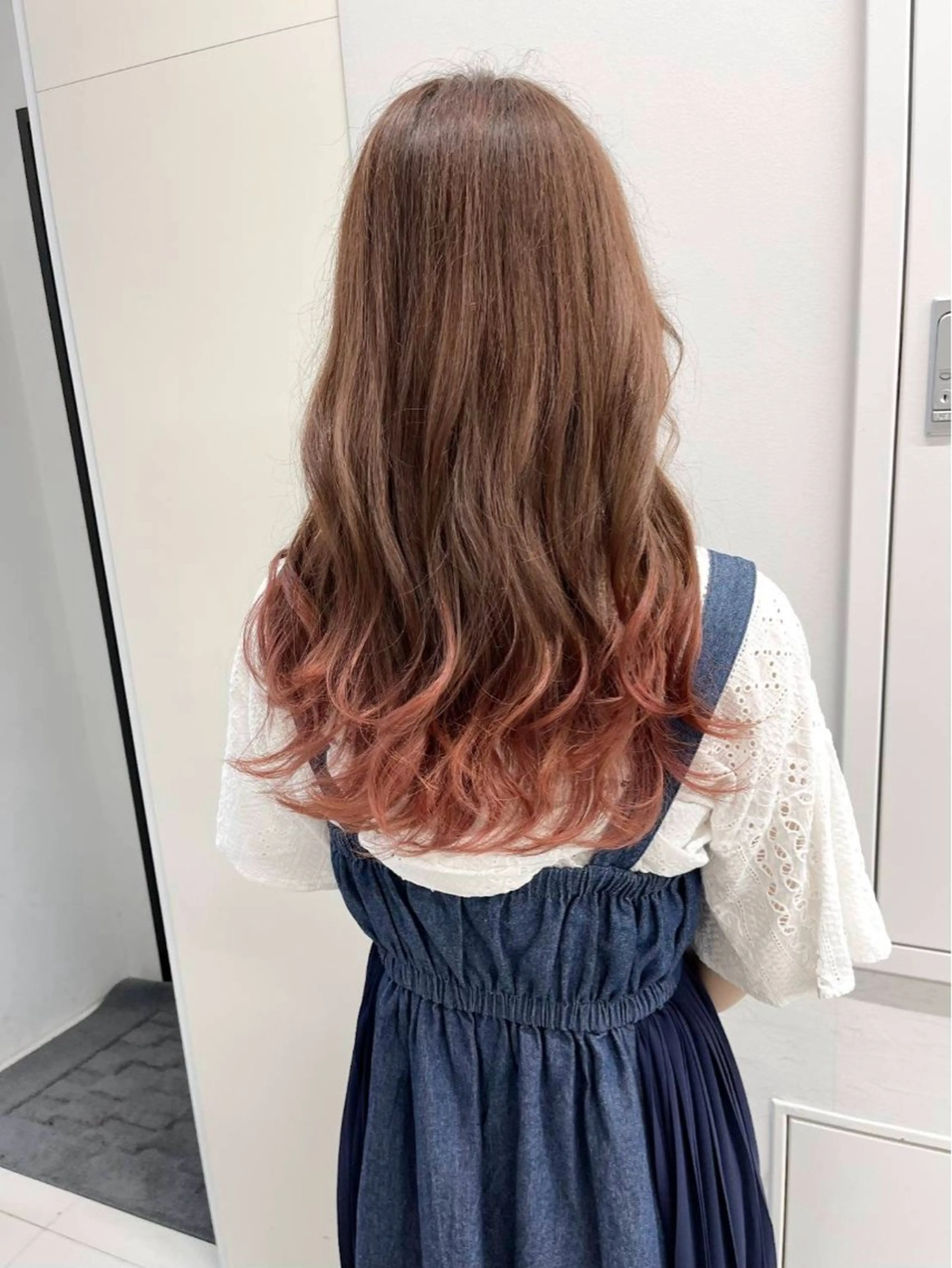 セミロング カット ヘアカラー トリートメント Cielo by Siestaのヘアスタイル