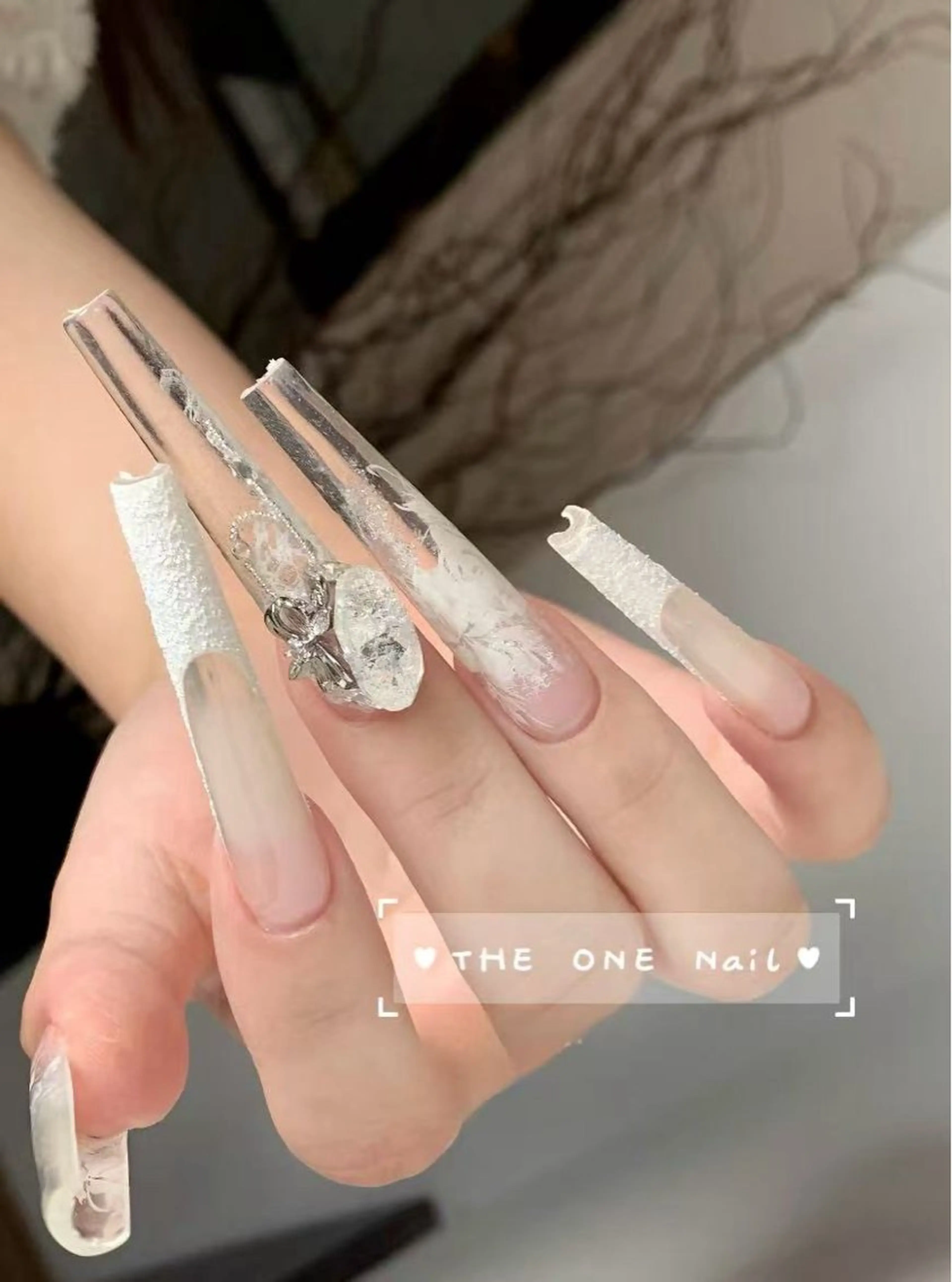 ネイル The oneアオイ アオイのネイルデザイン