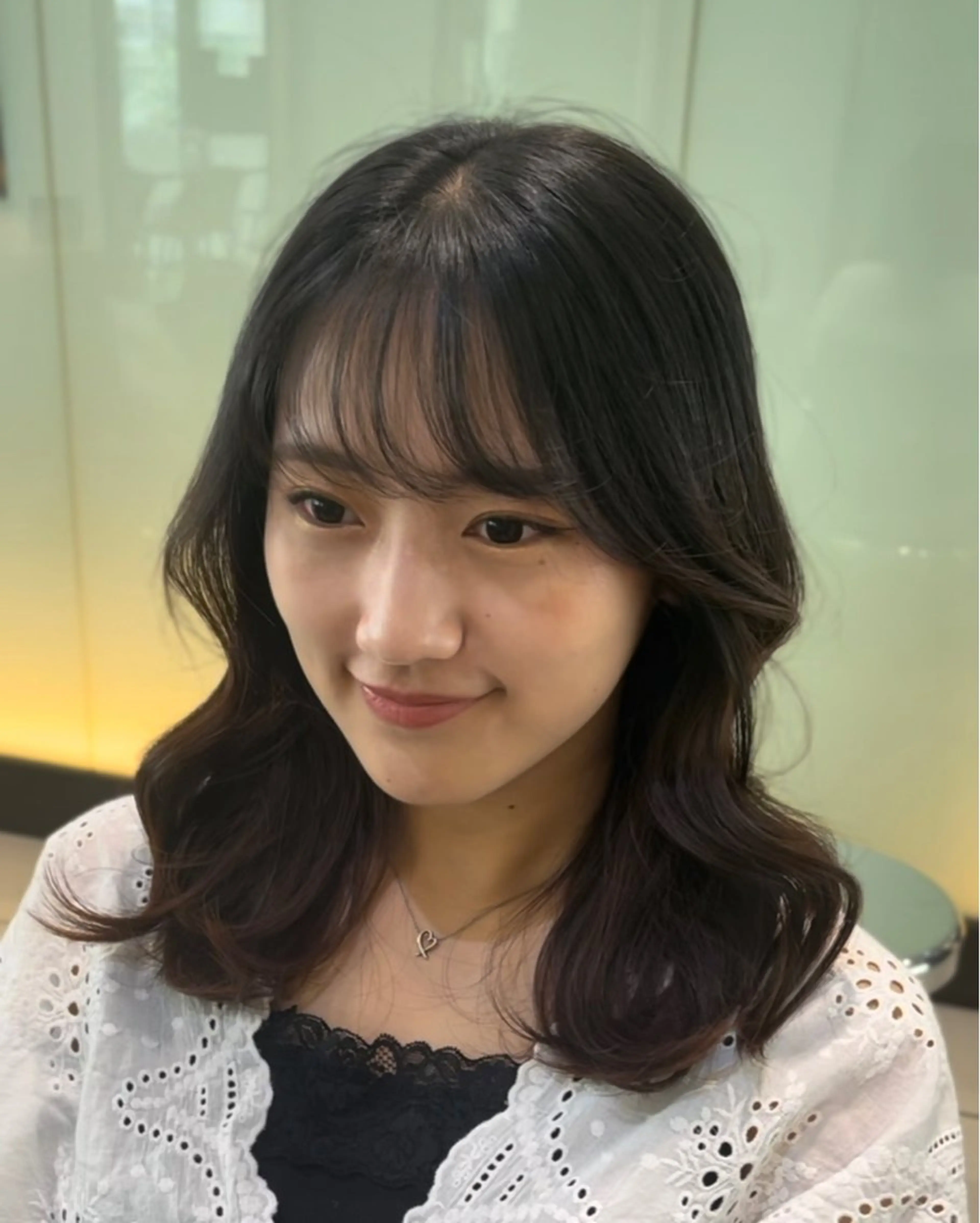 ミディアム ミディアムパーマ タンバルモリパーマ 礒井メンキのヘアスタイル