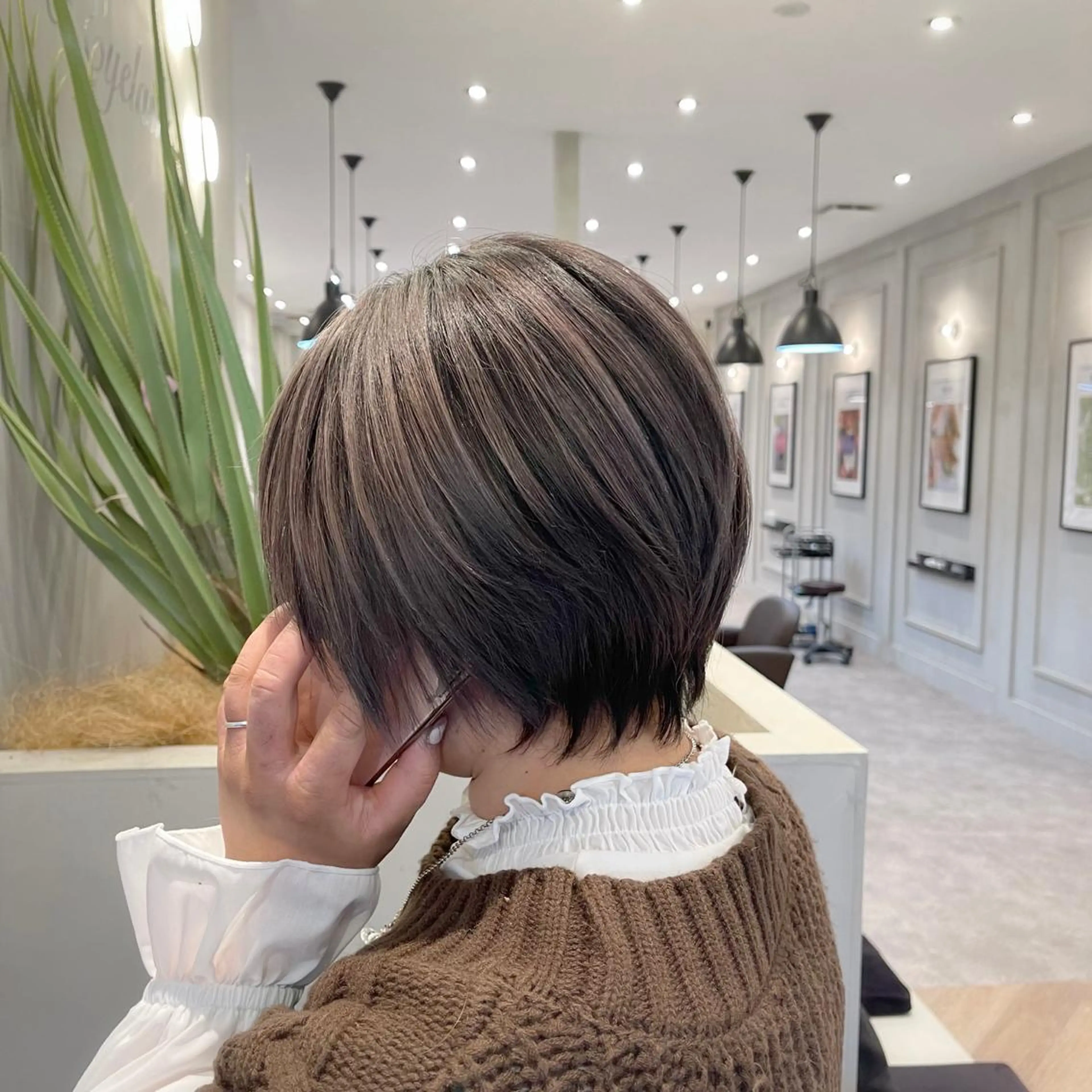 ショート カラー バレイヤージュ デザインカラー ハイライトカラー 外国人風カラー ハイライト カット ヘアカラー トリートメント アンドウ ユウ/ レイヤーカット/韓国のヘアスタイル