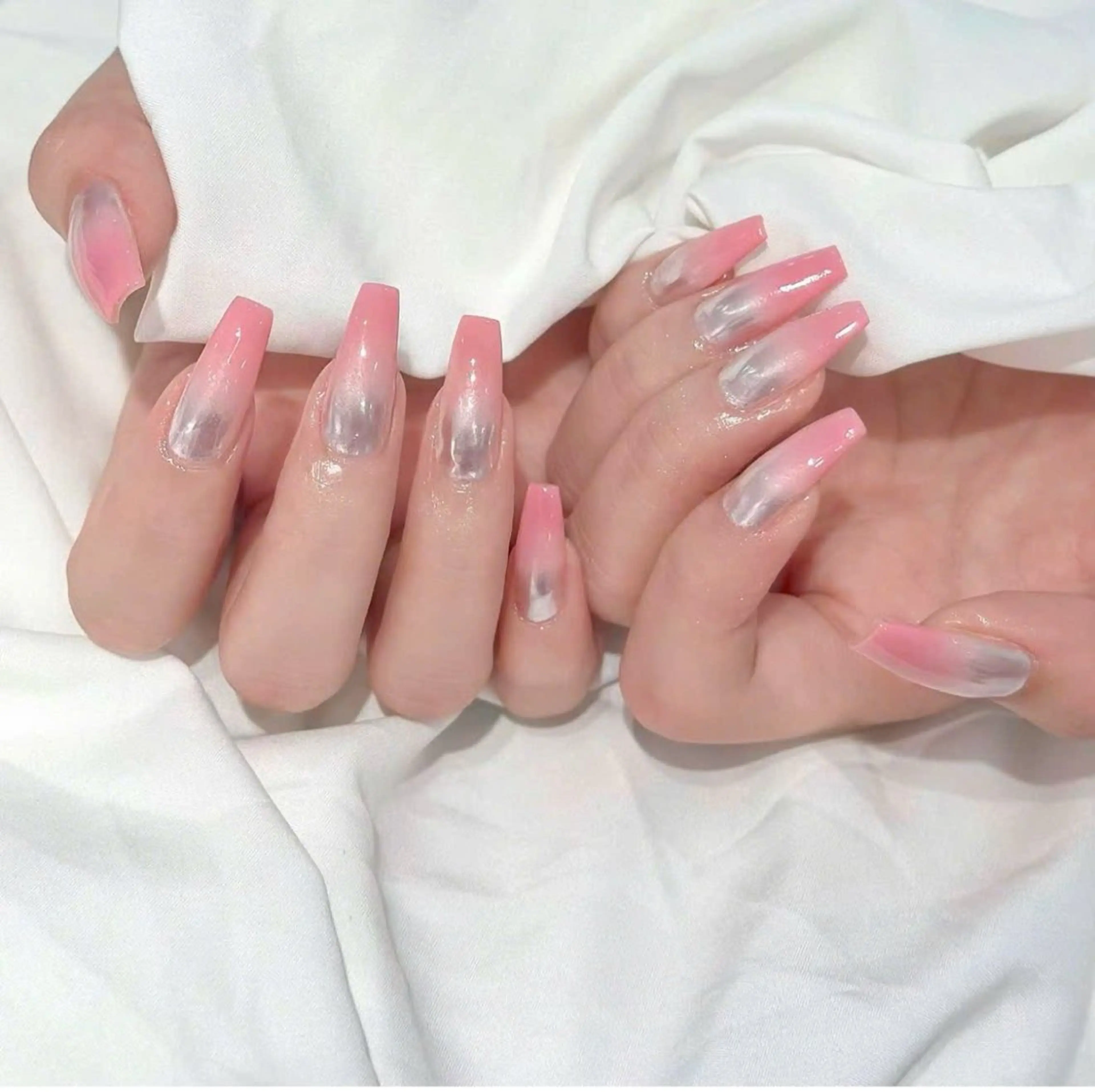 ネイル アニマル柄 オーロラネイル チークネイル フラッシュネイル ジェルネイル ハンドネイル Lyna Nail のネイルデザイン