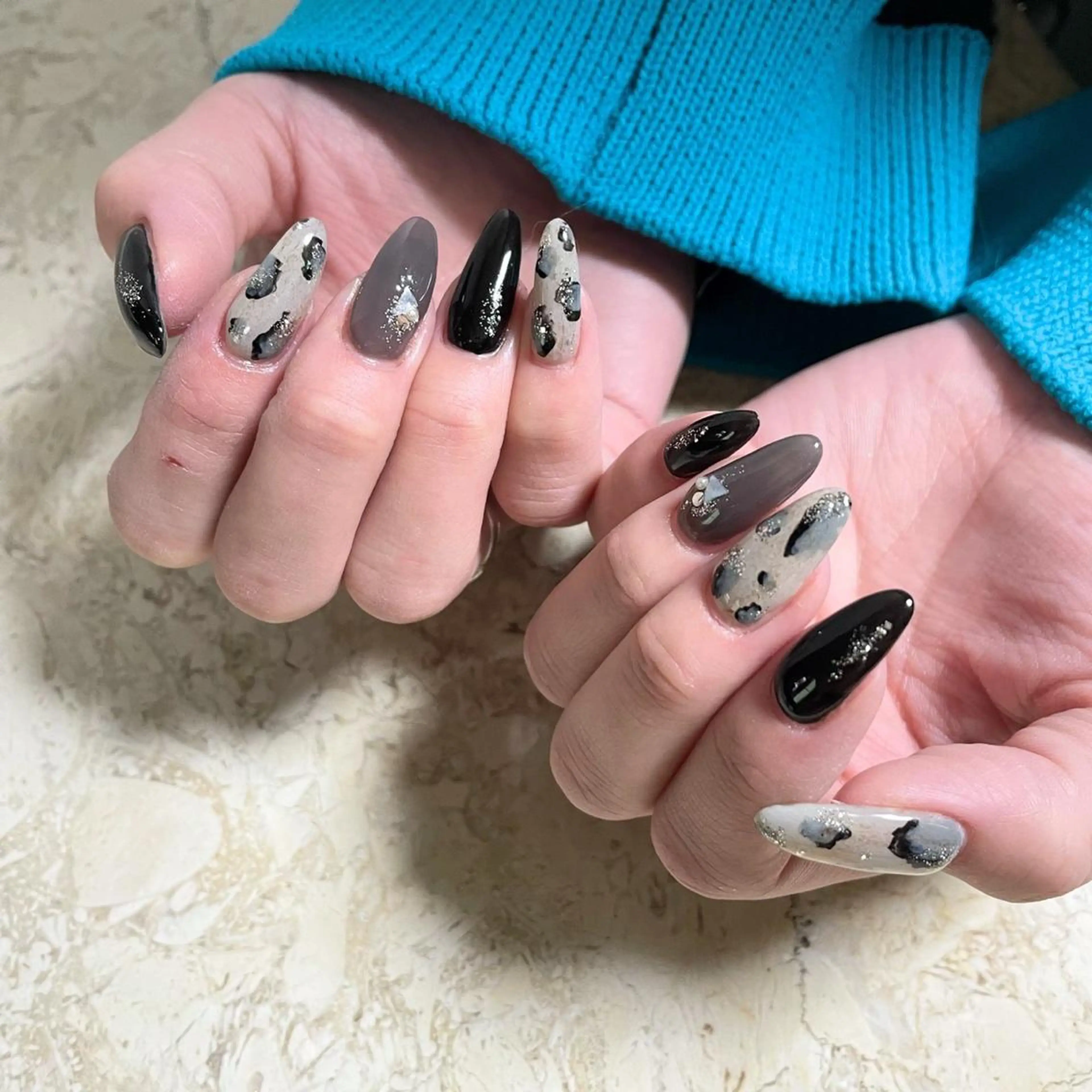 ネイル アニマル柄 アートネイル フレンチネイル ジェルネイル ガラスフレンチ nail salon mieux(ミュー)のネイルデザイン