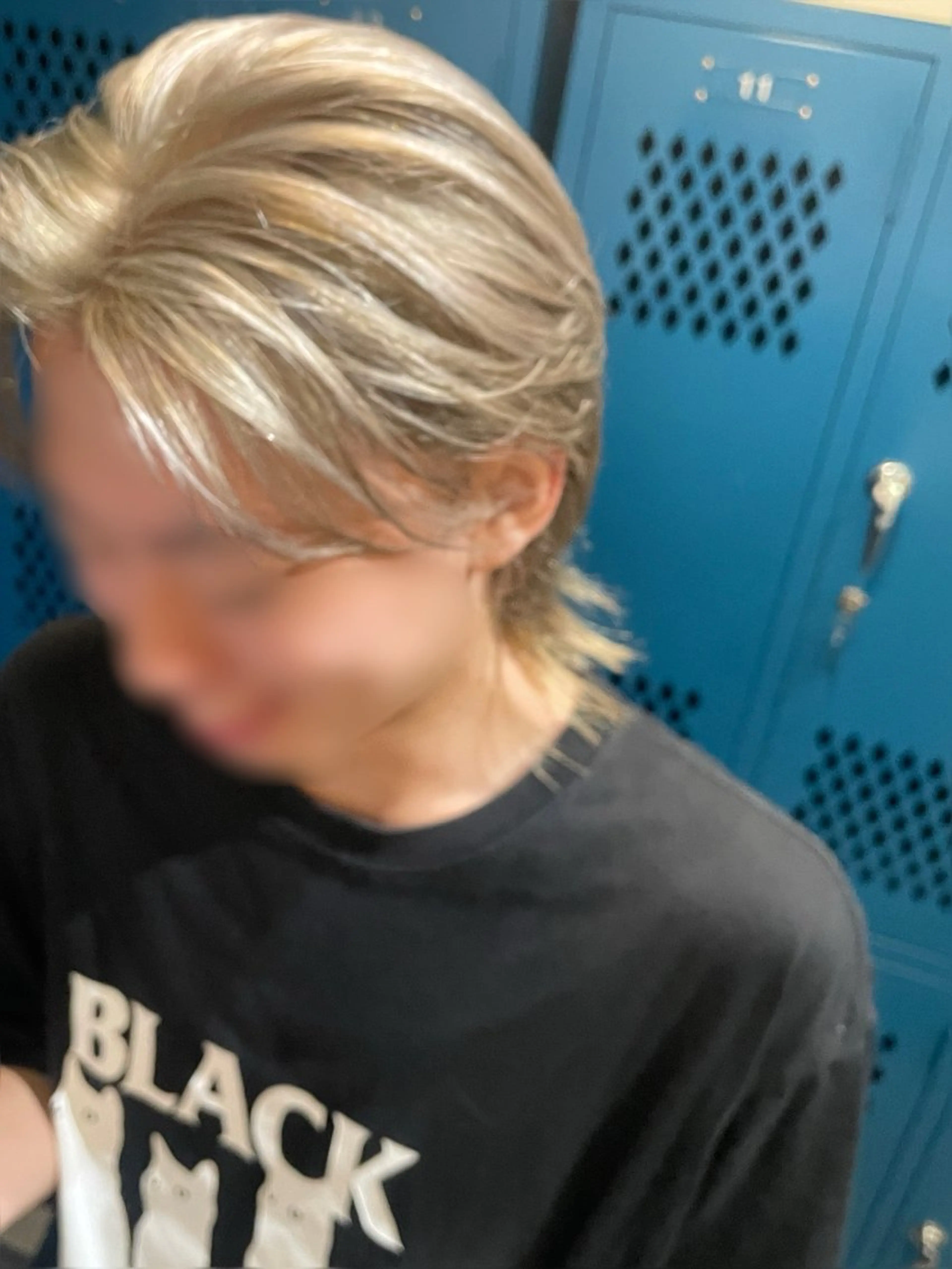 メンズ メンズブリーチ メンズハイトーン カット レイヤーハッシュカッ トカラー専門美容師のヘアスタイル
