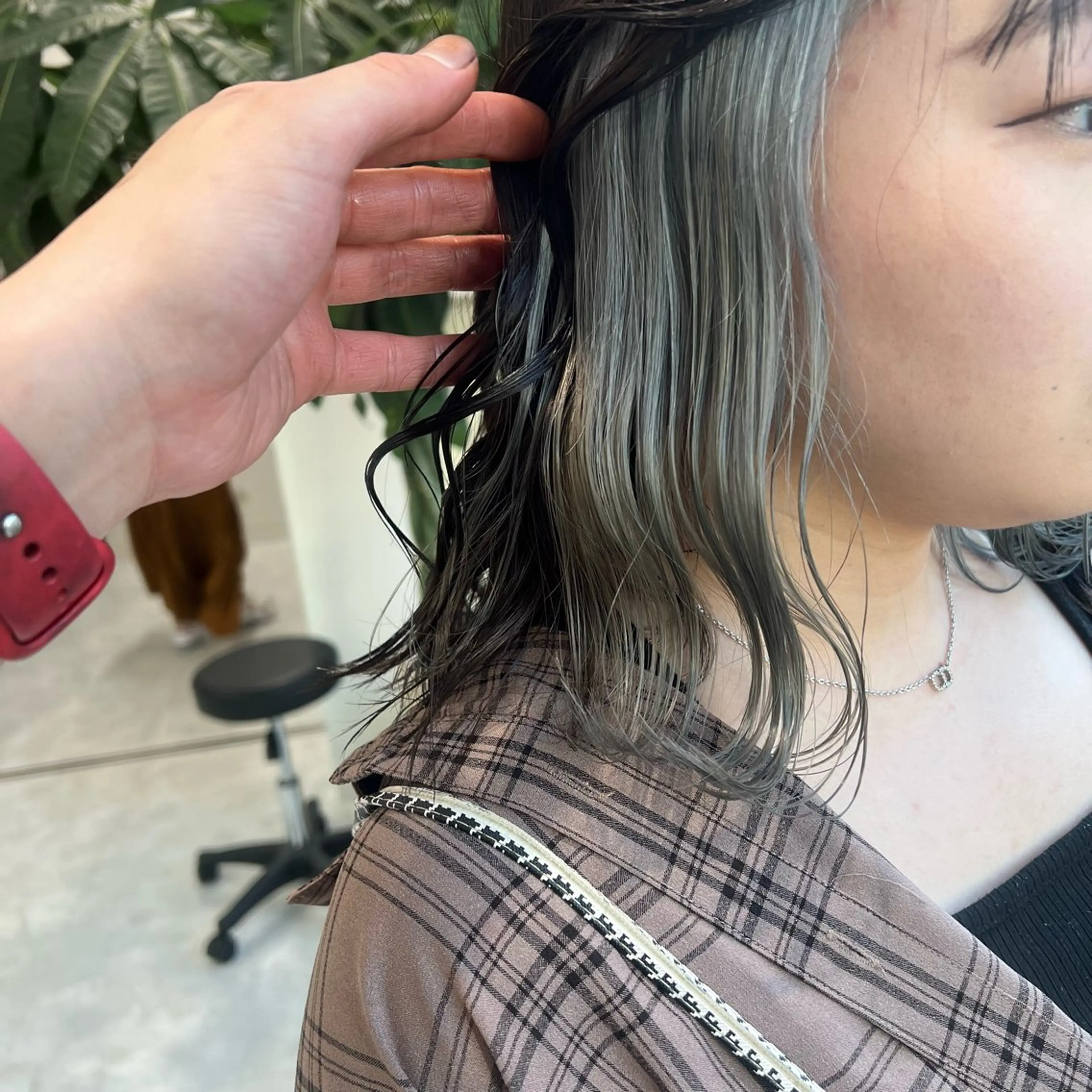 ミディアム カラー ヘアカラー トリートメント ヘッドスパ ヘアセット 韓国スタイル🇰🇷 トレンドレイヤー🪡のヘアスタイル