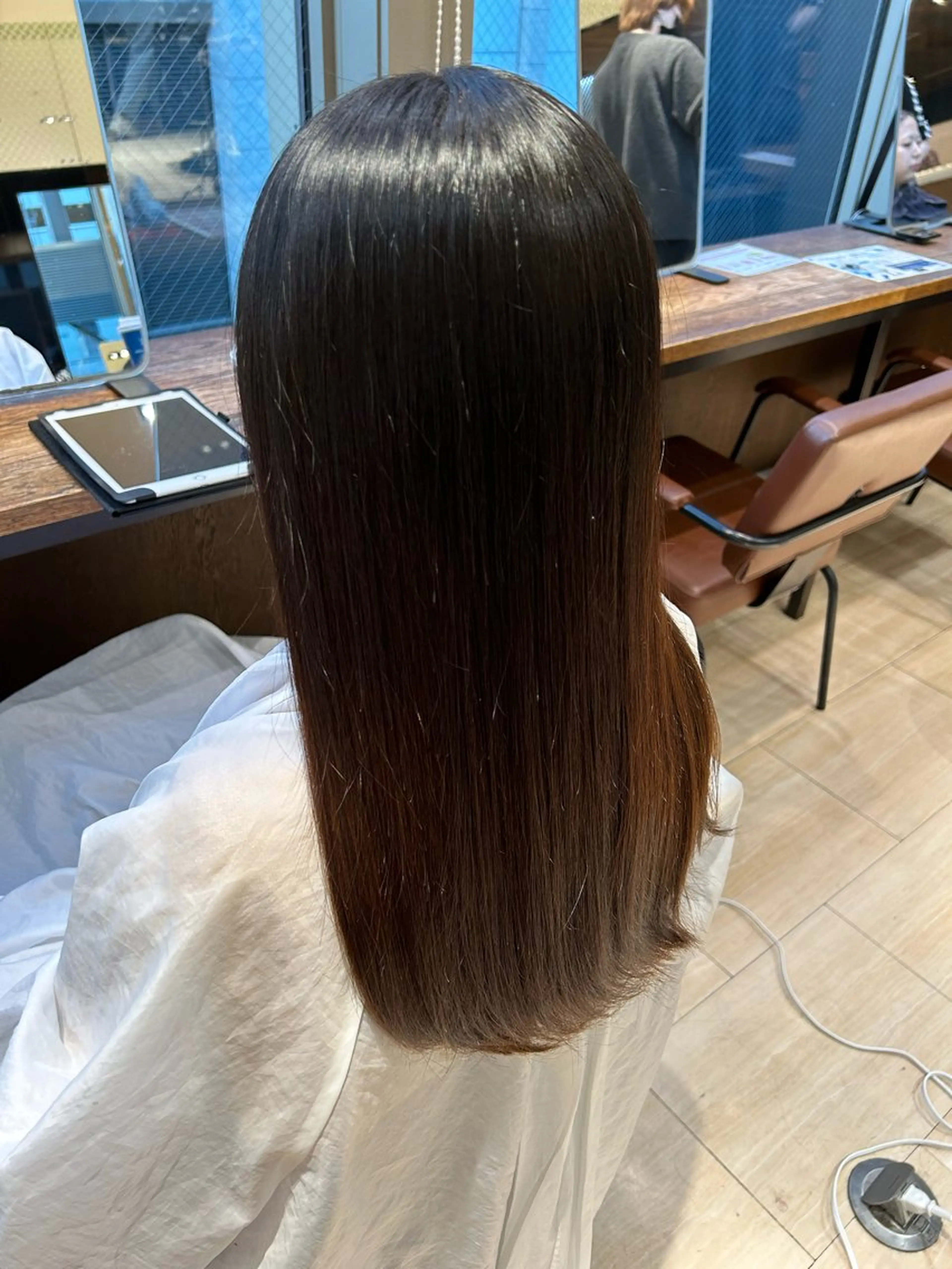 セミロング 足立 遥奈のヘアスタイル