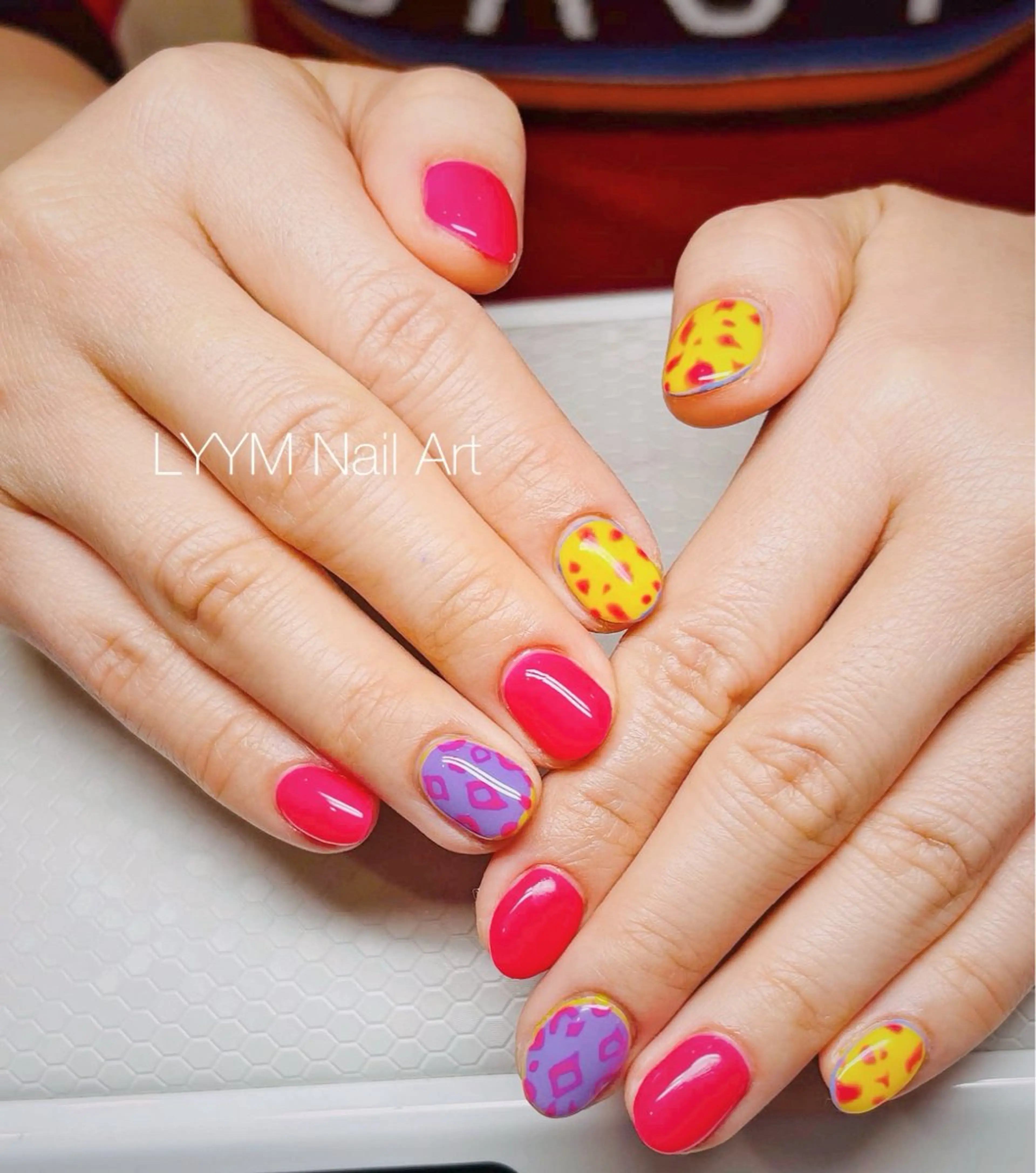 ネイル アニマル柄 アートネイル ハンドネイル LYYM Nail Salonのネイルデザイン