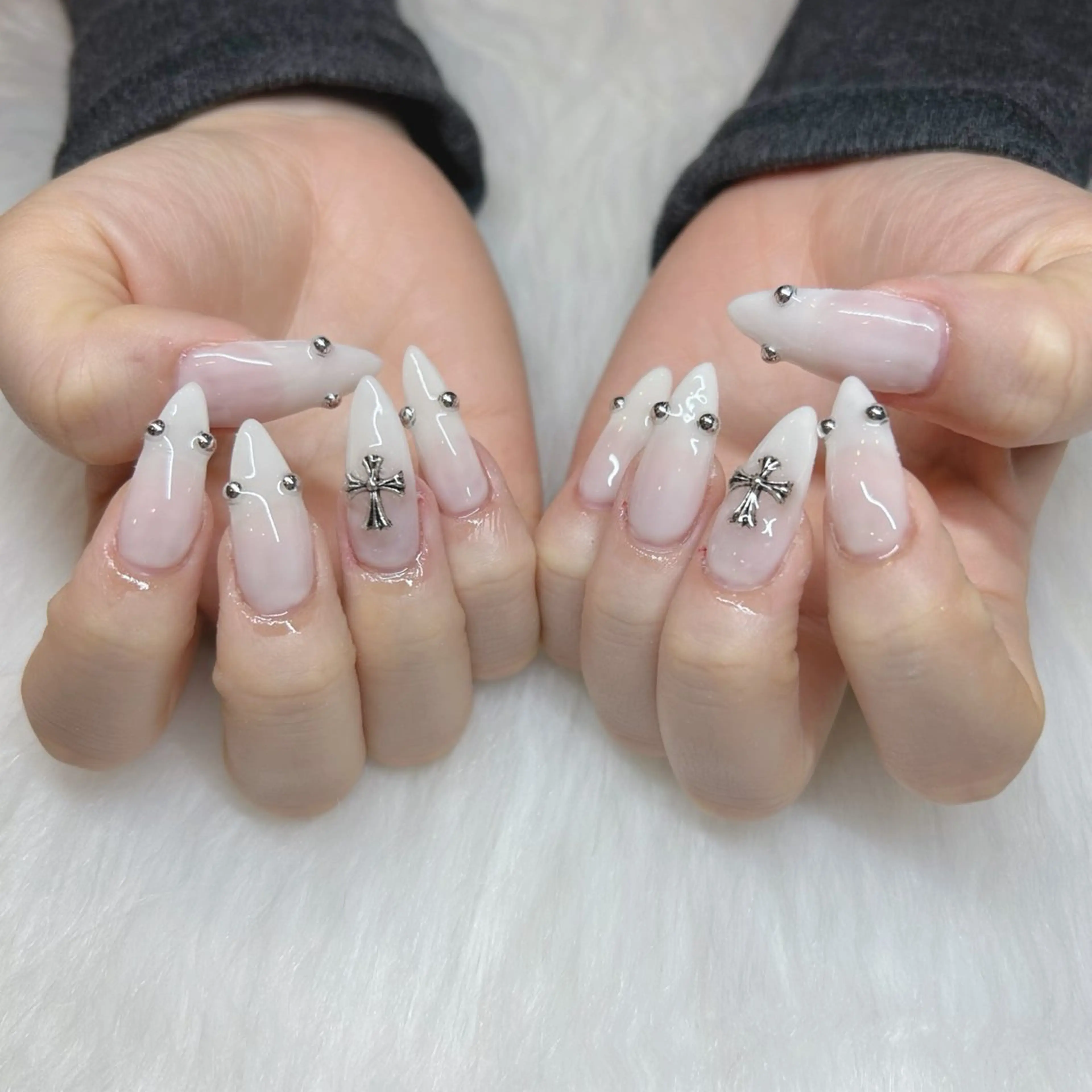 ロング ハンドネイル HANA うるののネイルデザイン