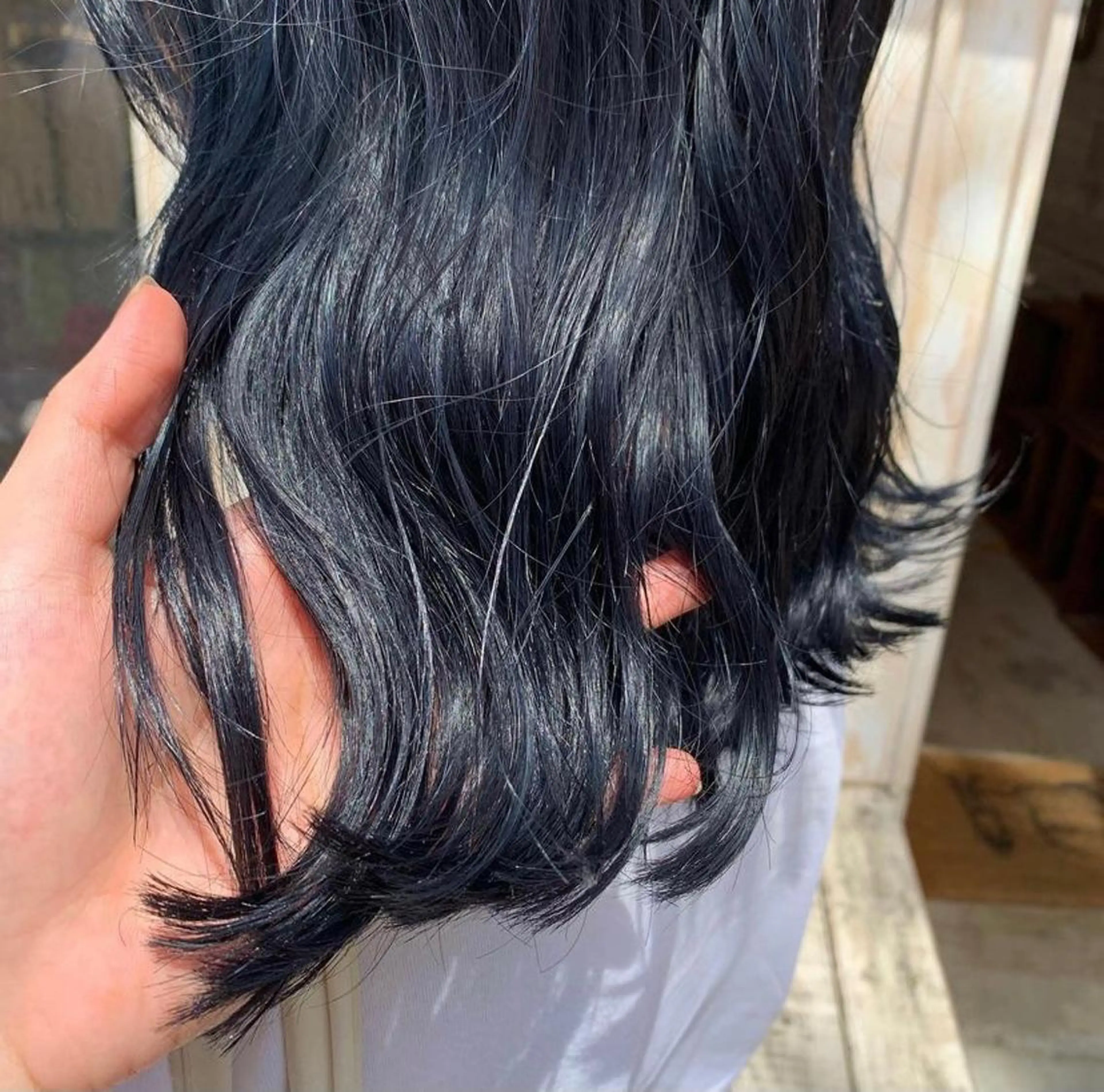ミディアム カラー 黒髪 ブルーカラー ブルーブラック ヘアカラー トリートメント ノグチ ナツコのヘアスタイル