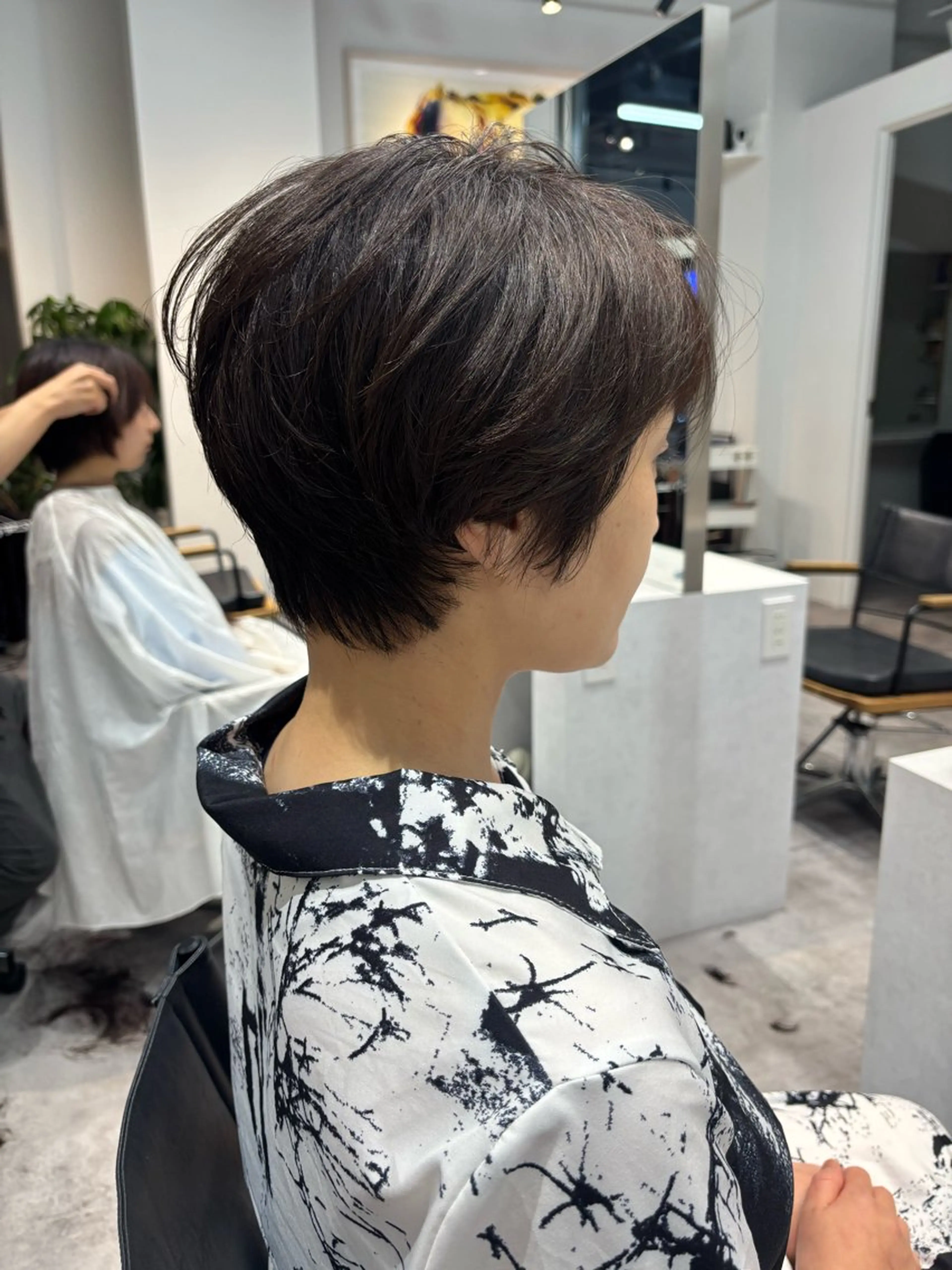 ショート カラー パーマ ヘアアレンジ マエダ アズミ🌱のヘアスタイル