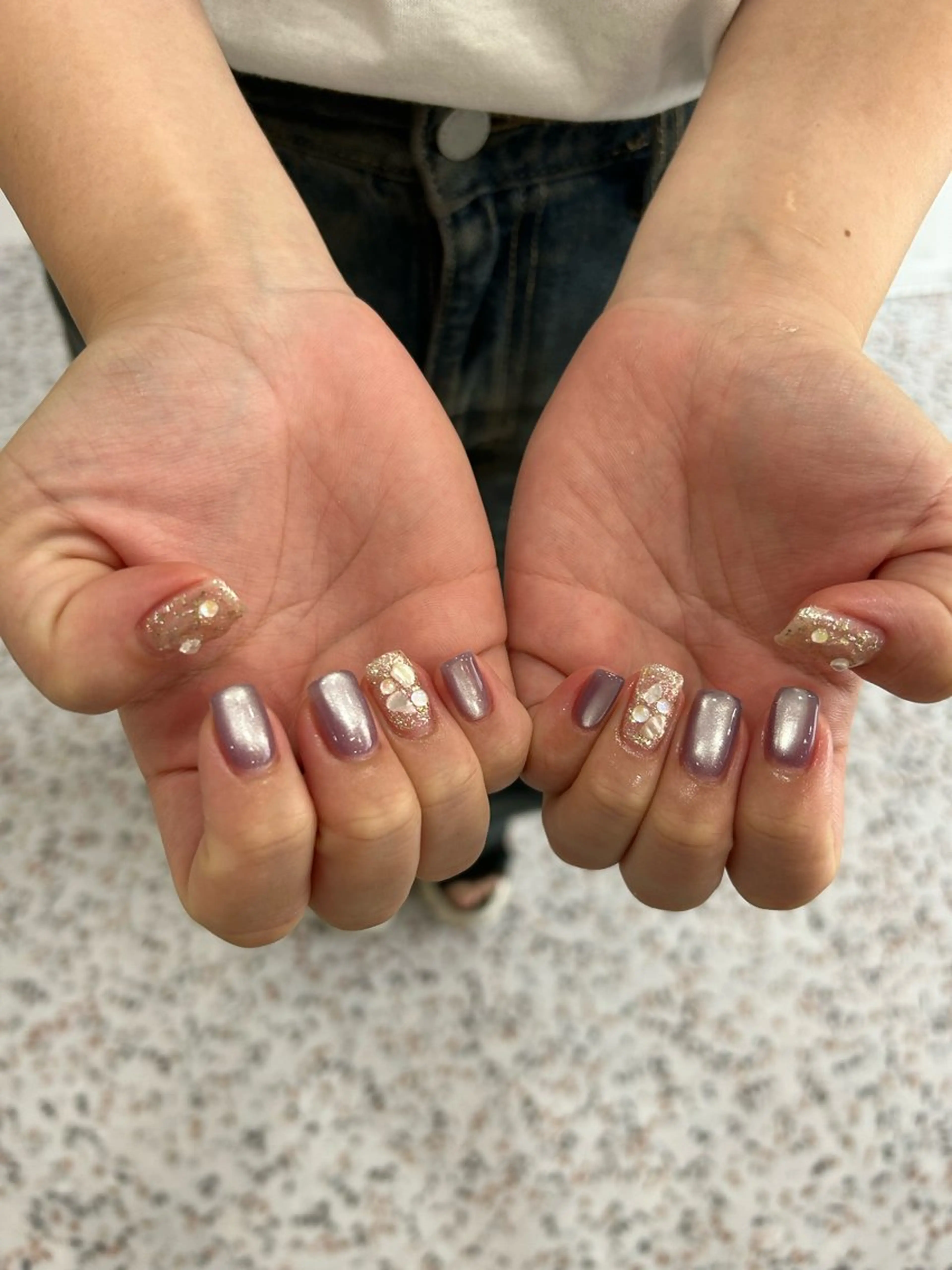 ネイル ハンドネイル snazzy所属・小松 千冬のネイルデザイン