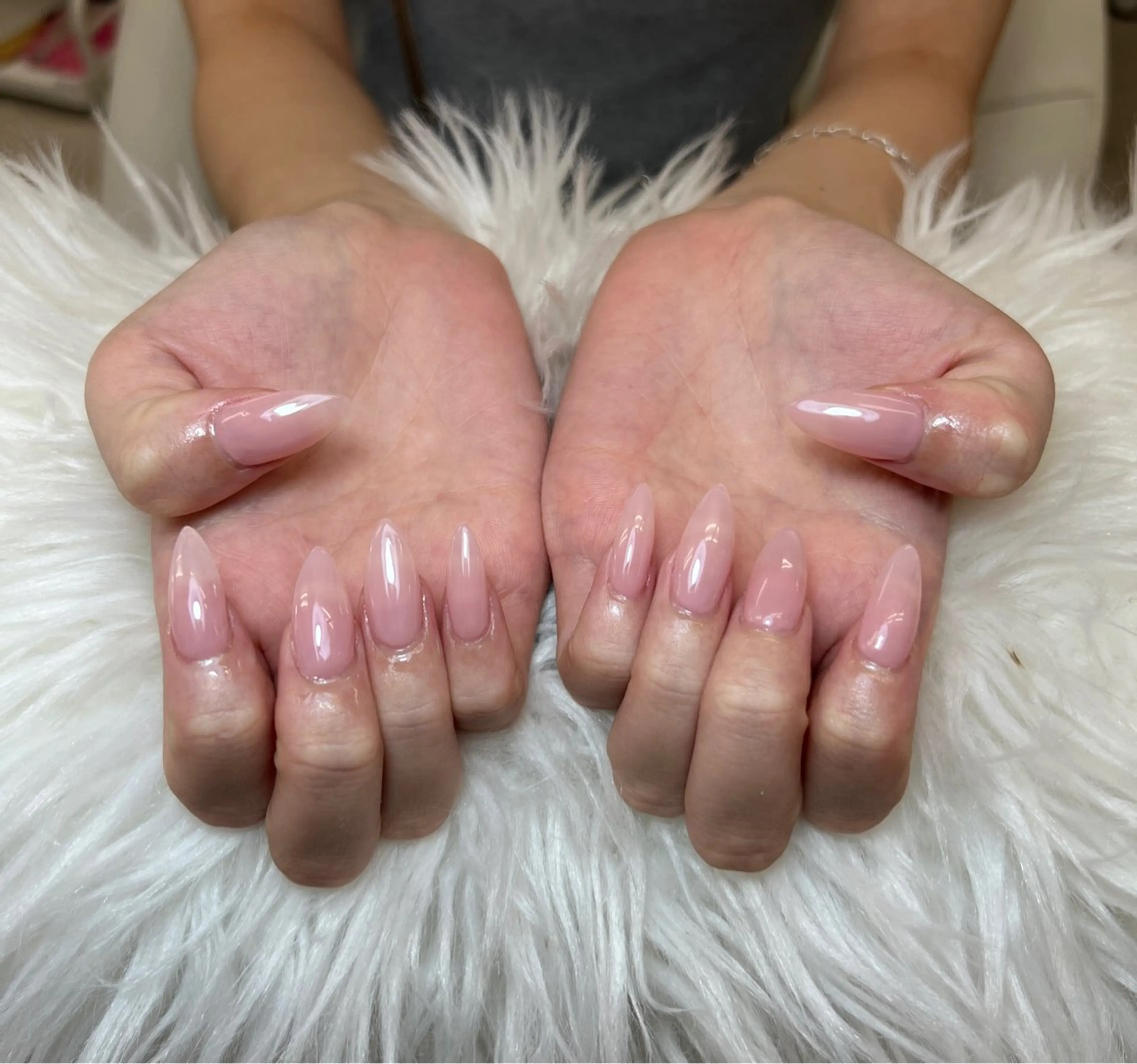 ネイル アートネイル オーロラネイル チークネイル 長さ出し フットネイル ハンドネイル Noiranail_ studio所属・Noiranail_ studioのネイルデザイン