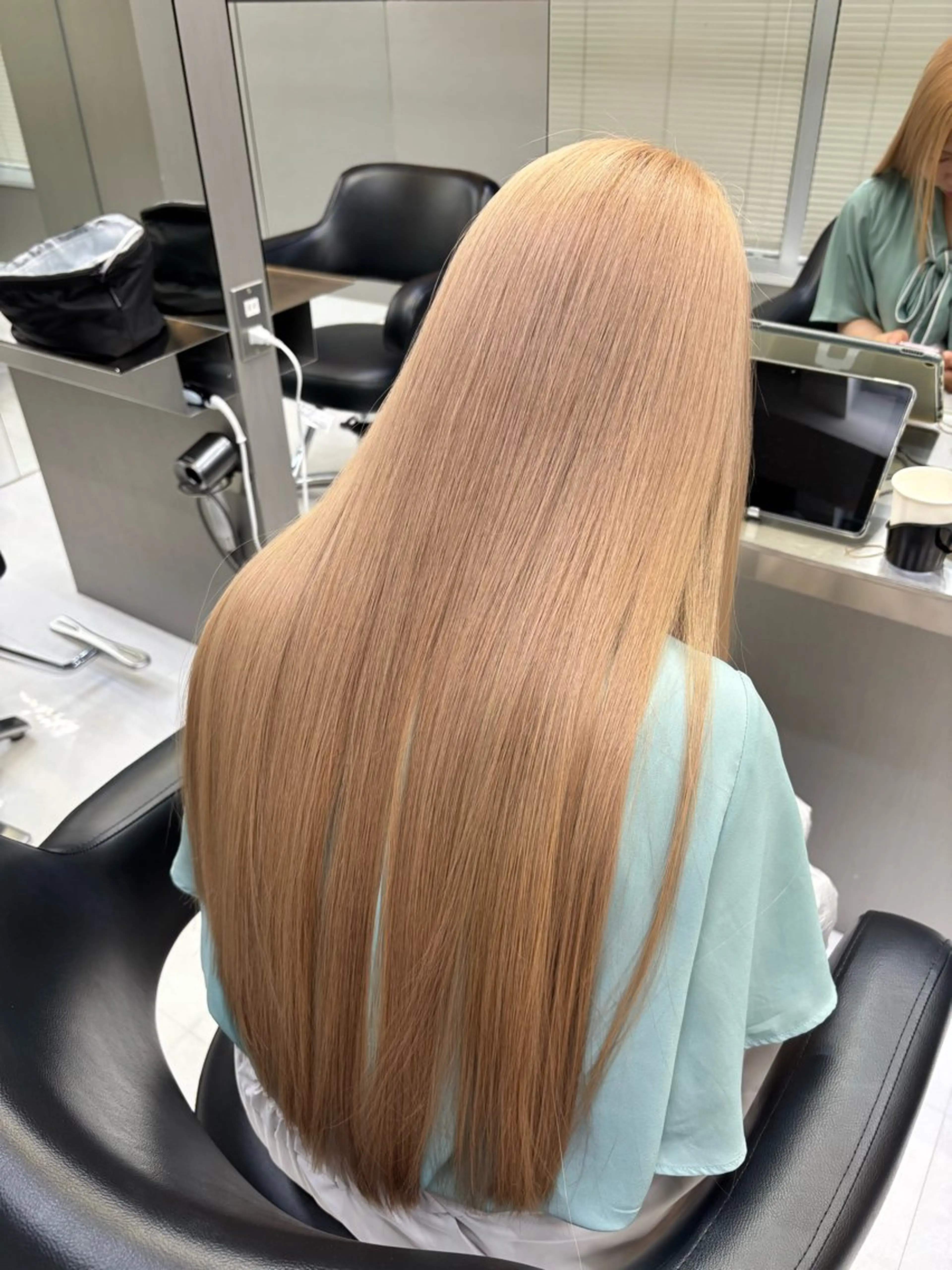 ロング iki omotesando所属・KIRYU SARAのヘアスタイル