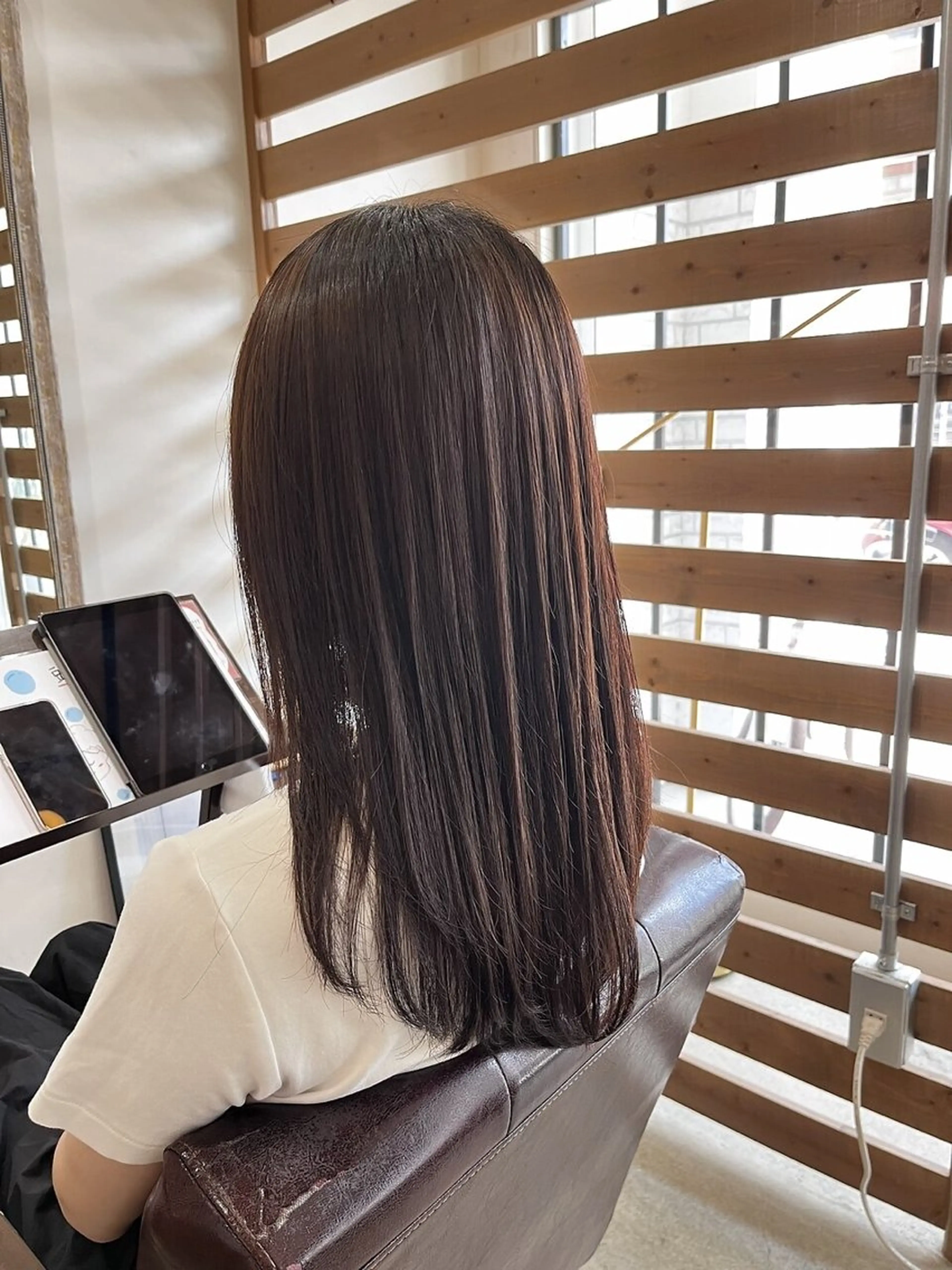 ロング カット ヘアカラー トリートメント エミュ（emu）所属・emu minekoのヘアスタイル