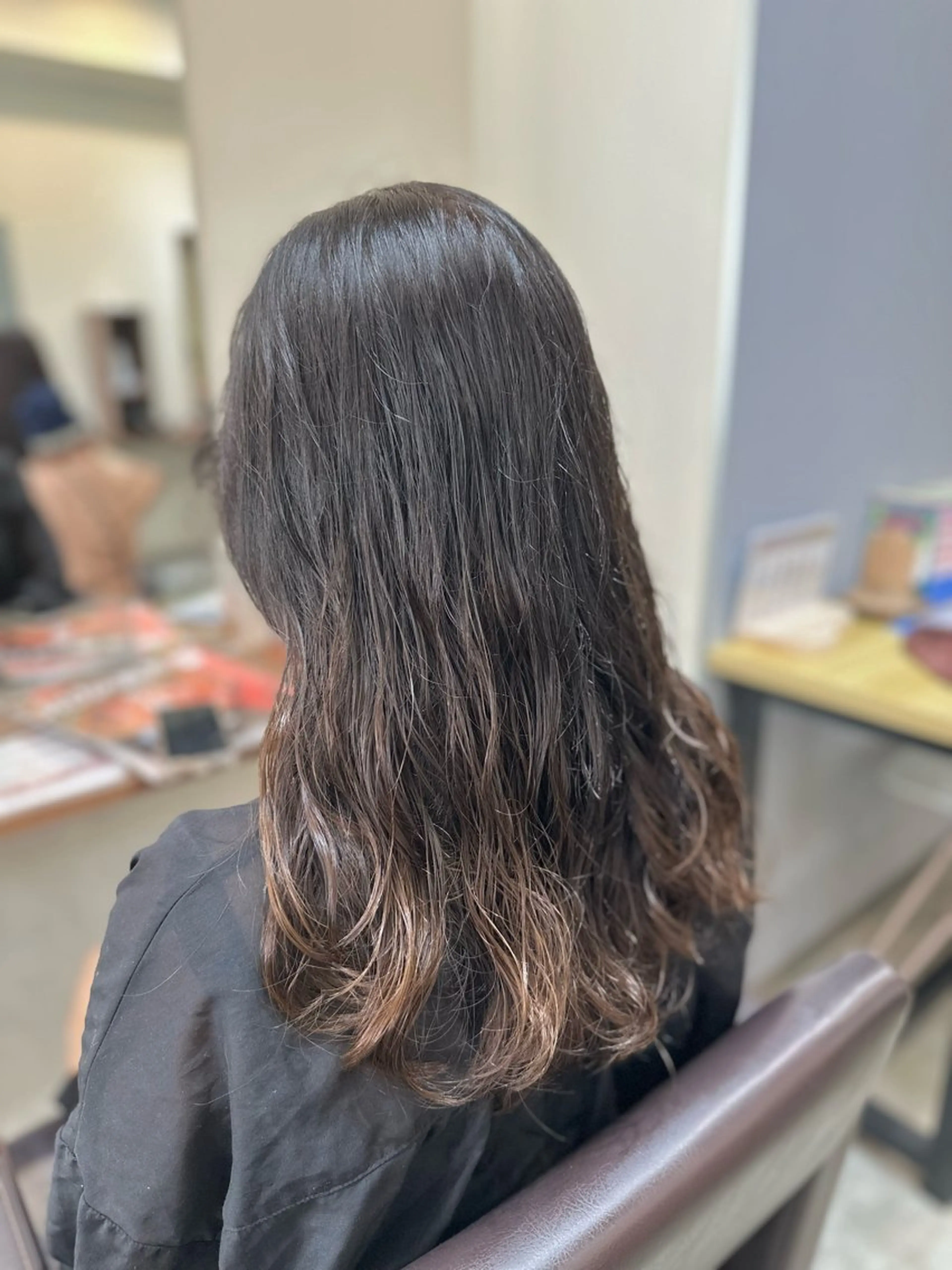 セミロング カラー パーマ カット パーマ トリートメント 小顔カット✨ 透明感カラー✨kyoのヘアスタイル