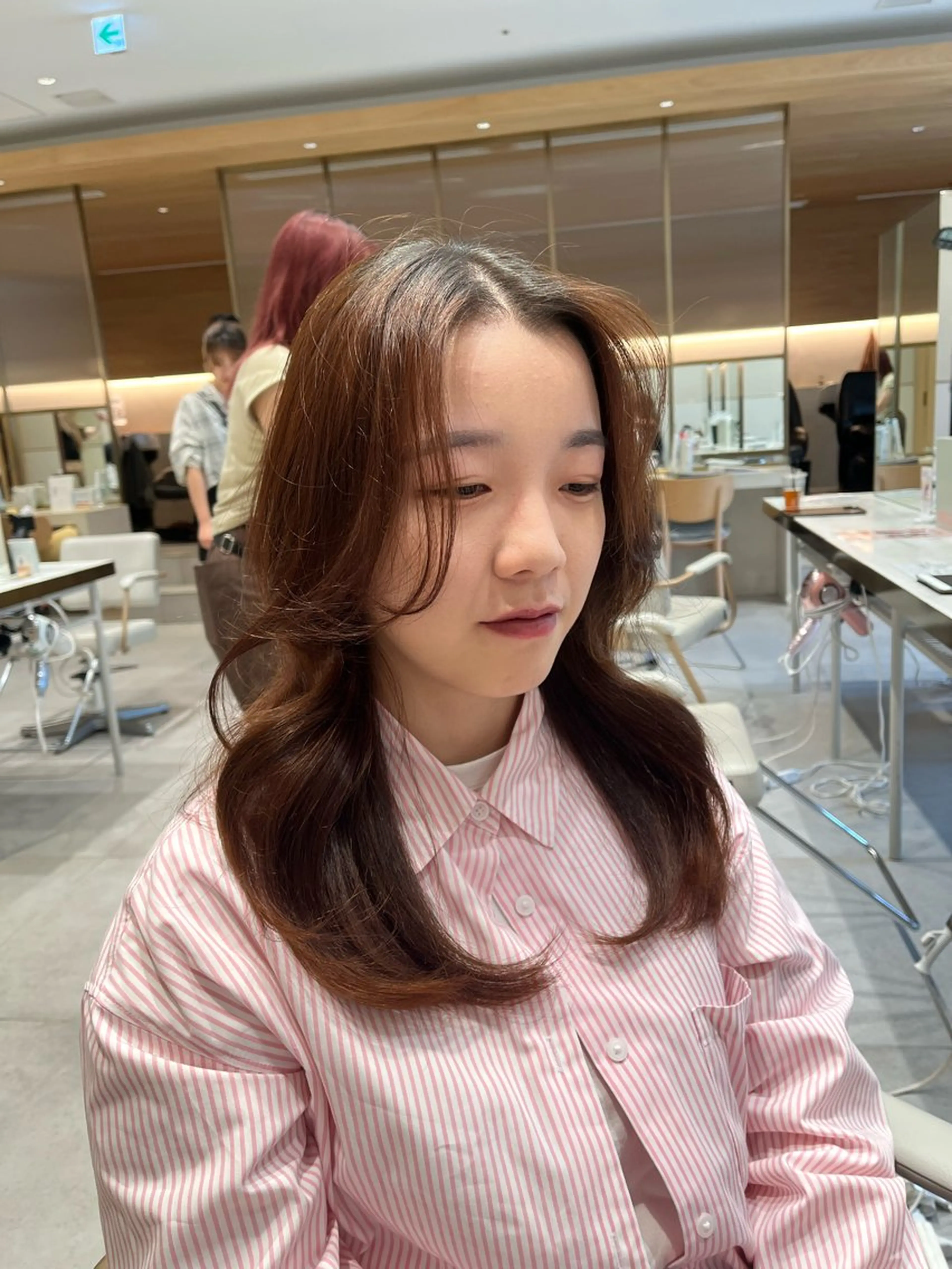 セミロング 透明感カラー/似合わ せ前髪/柴田礼空のヘアスタイル