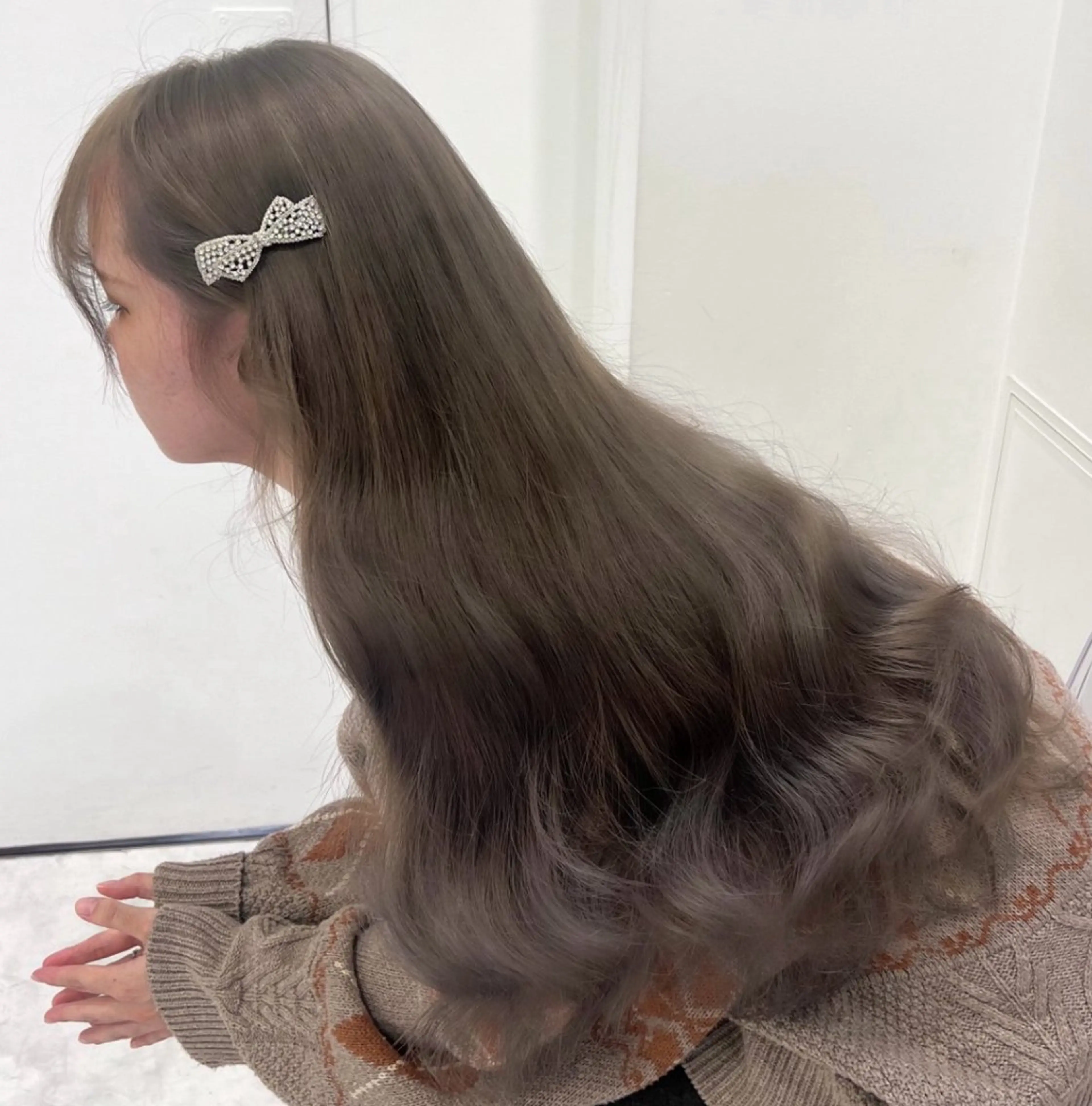 ロング カラー 🫧うる艶トレンド 🫧透明感カラーのヘアスタイル