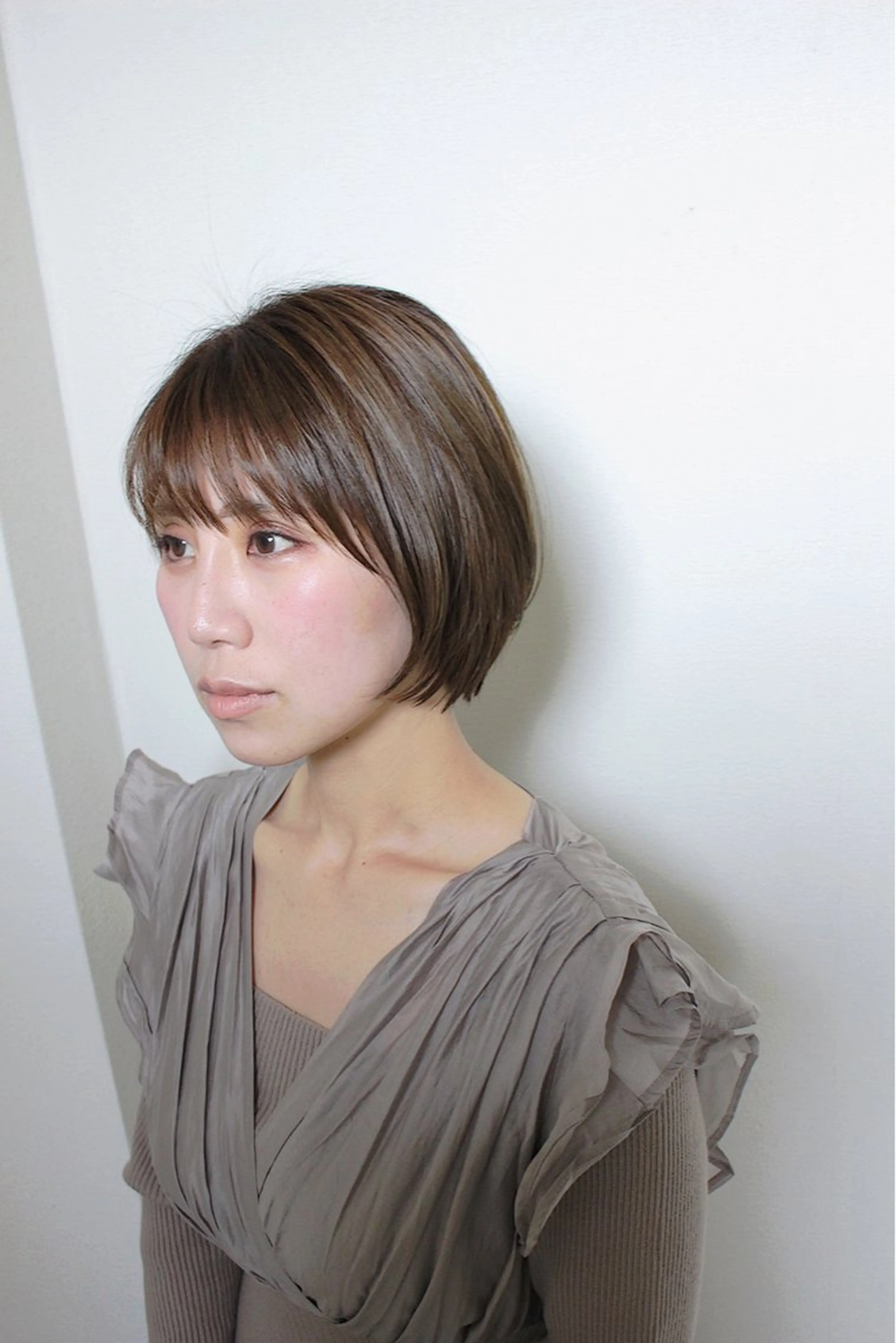 ショート カラー ショートボブ ベージュカラー ボブ 似合わせカット ショートヘア カット ヘアカラー 土居 正季のヘアスタイル