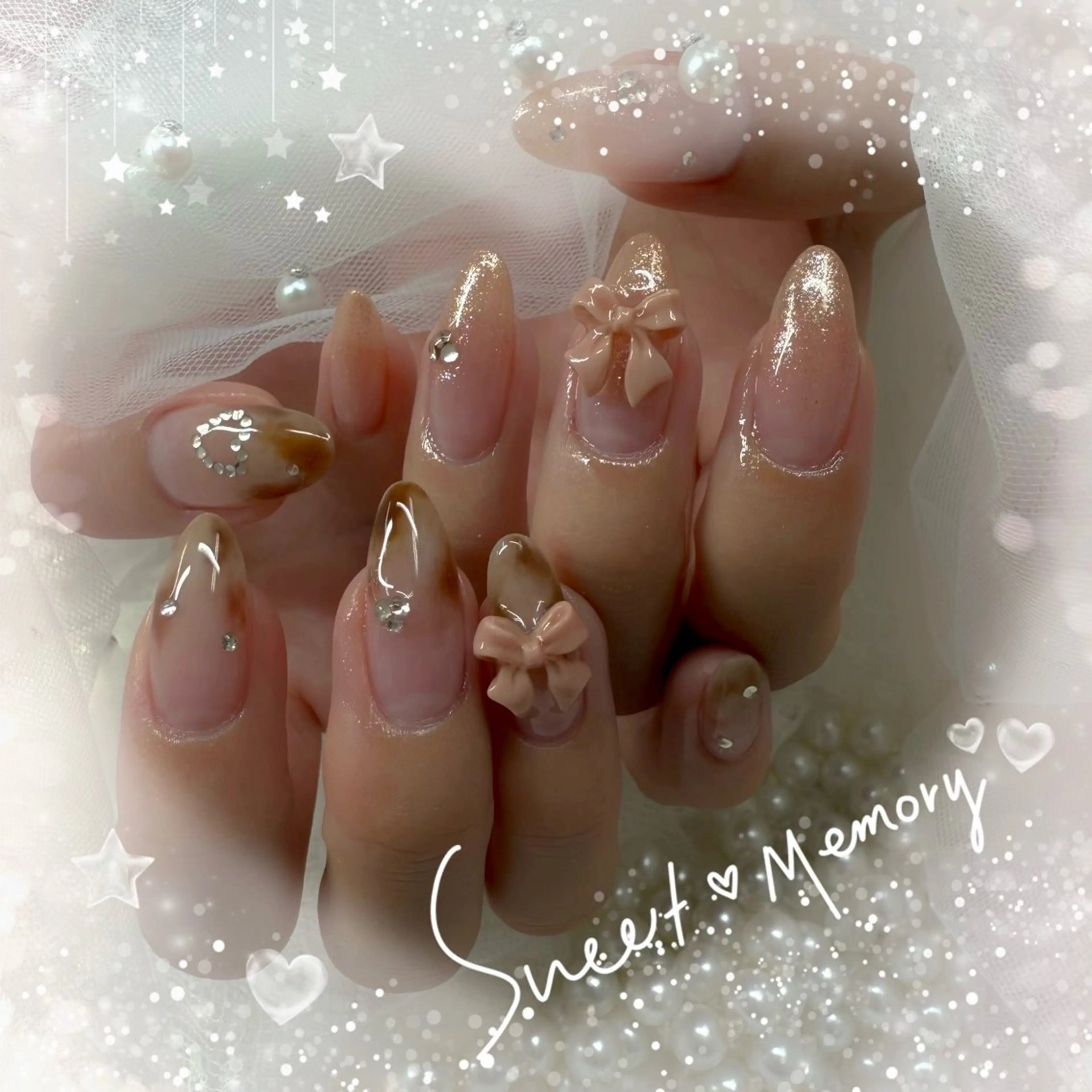 ネイル チークネイル フレンチネイル ガーリー ガラスフレンチ グラデーション ハンドネイル ハンドケア Chill Nailsalonのネイルデザイン