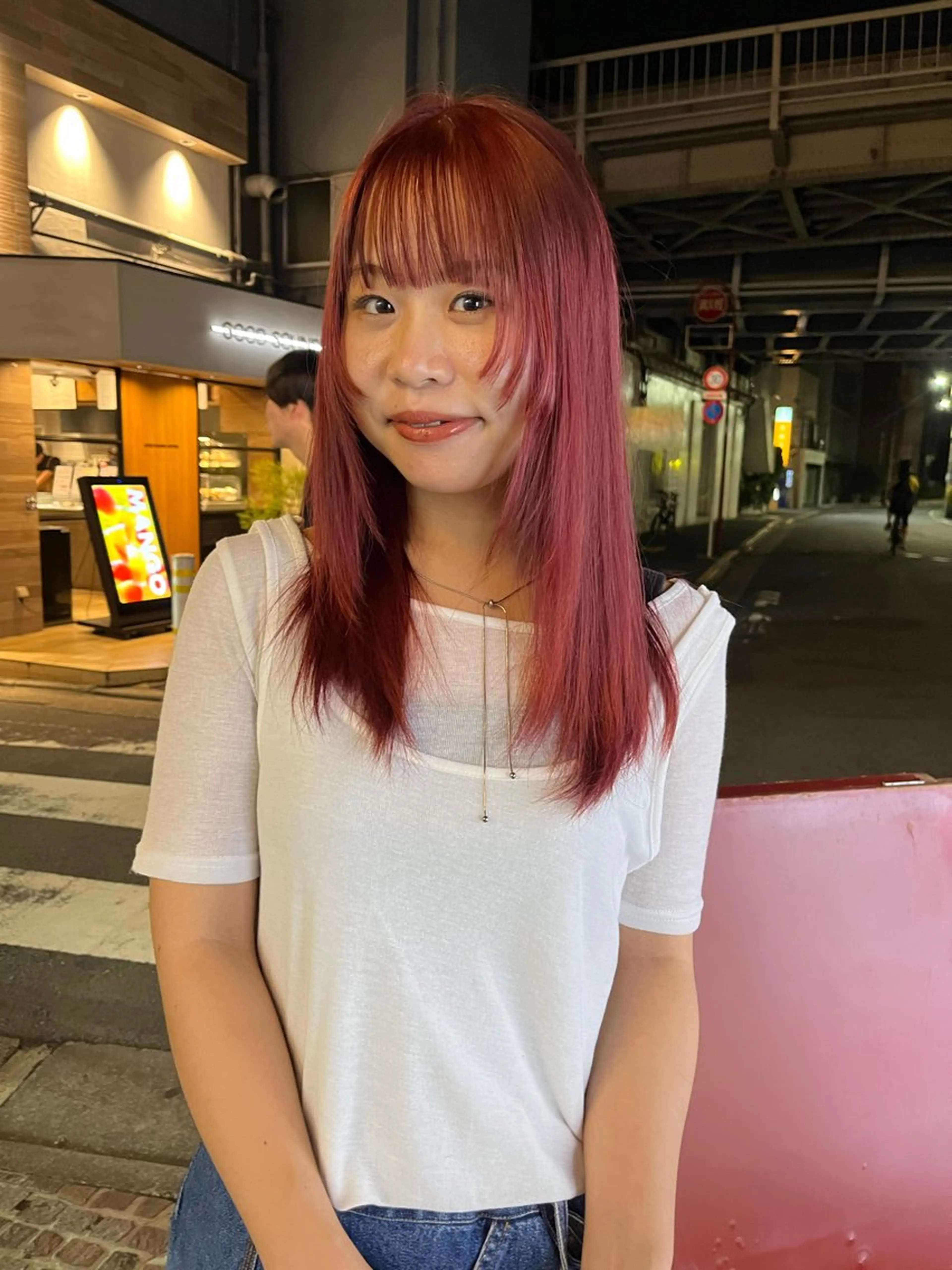 ロング カラー 竹内 菜々子のヘアスタイル