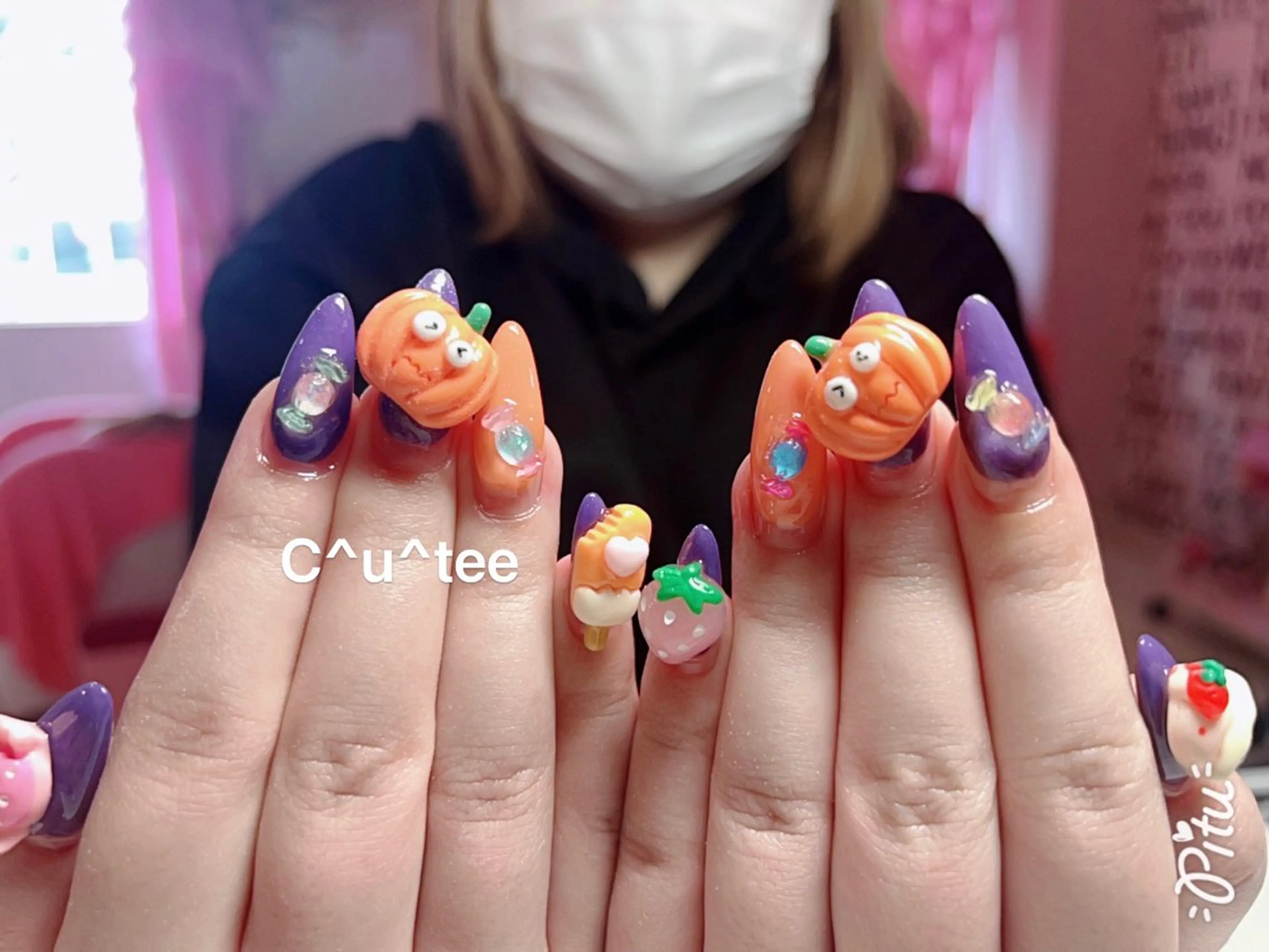 ロング ハンドネイル 🎀CUTEE 🎀レイのネイルデザイン