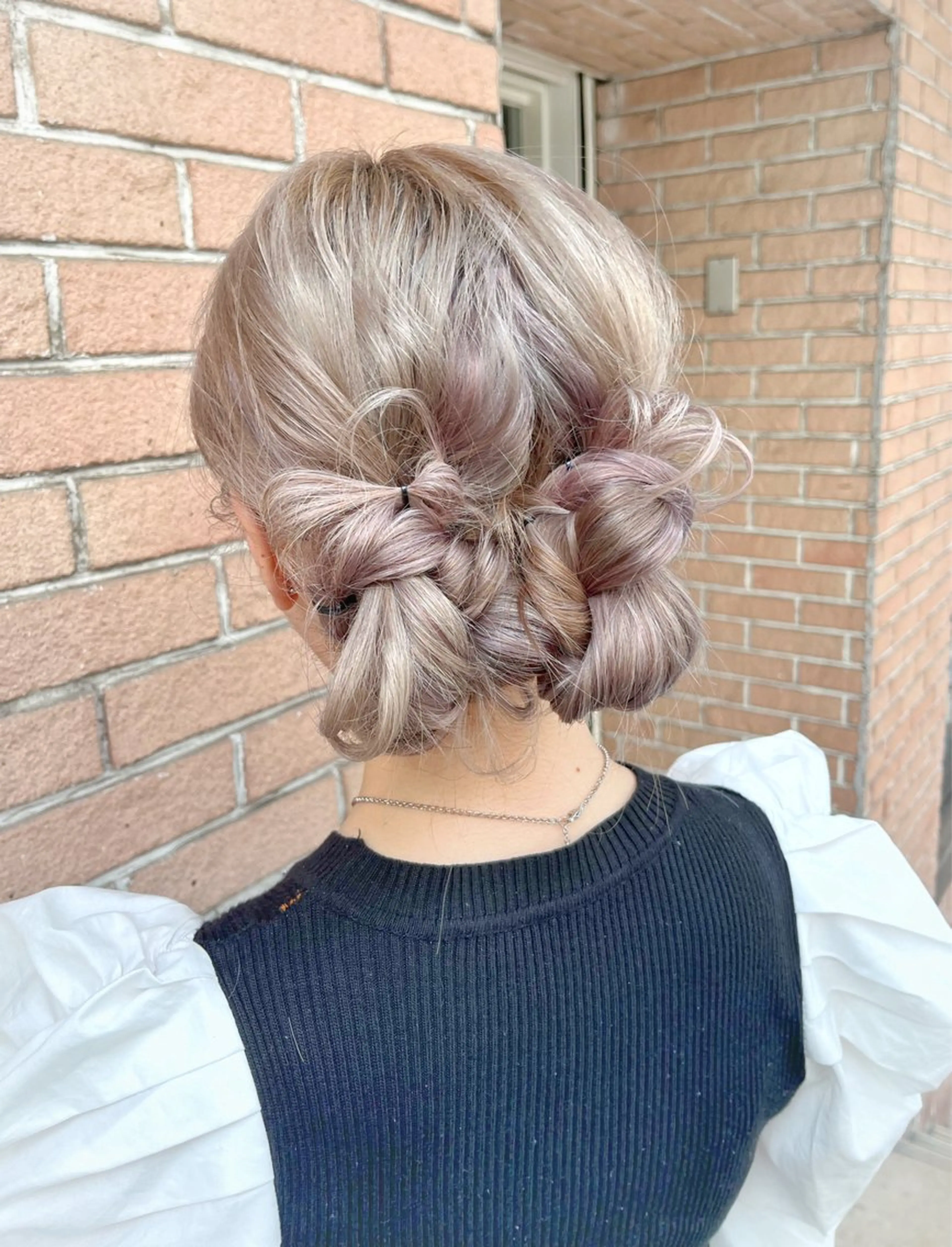 ロング カラー ヘアアレンジ ヘアセット ピンクカラー🩷 ヘアセットＮＯ.1のヘアスタイル