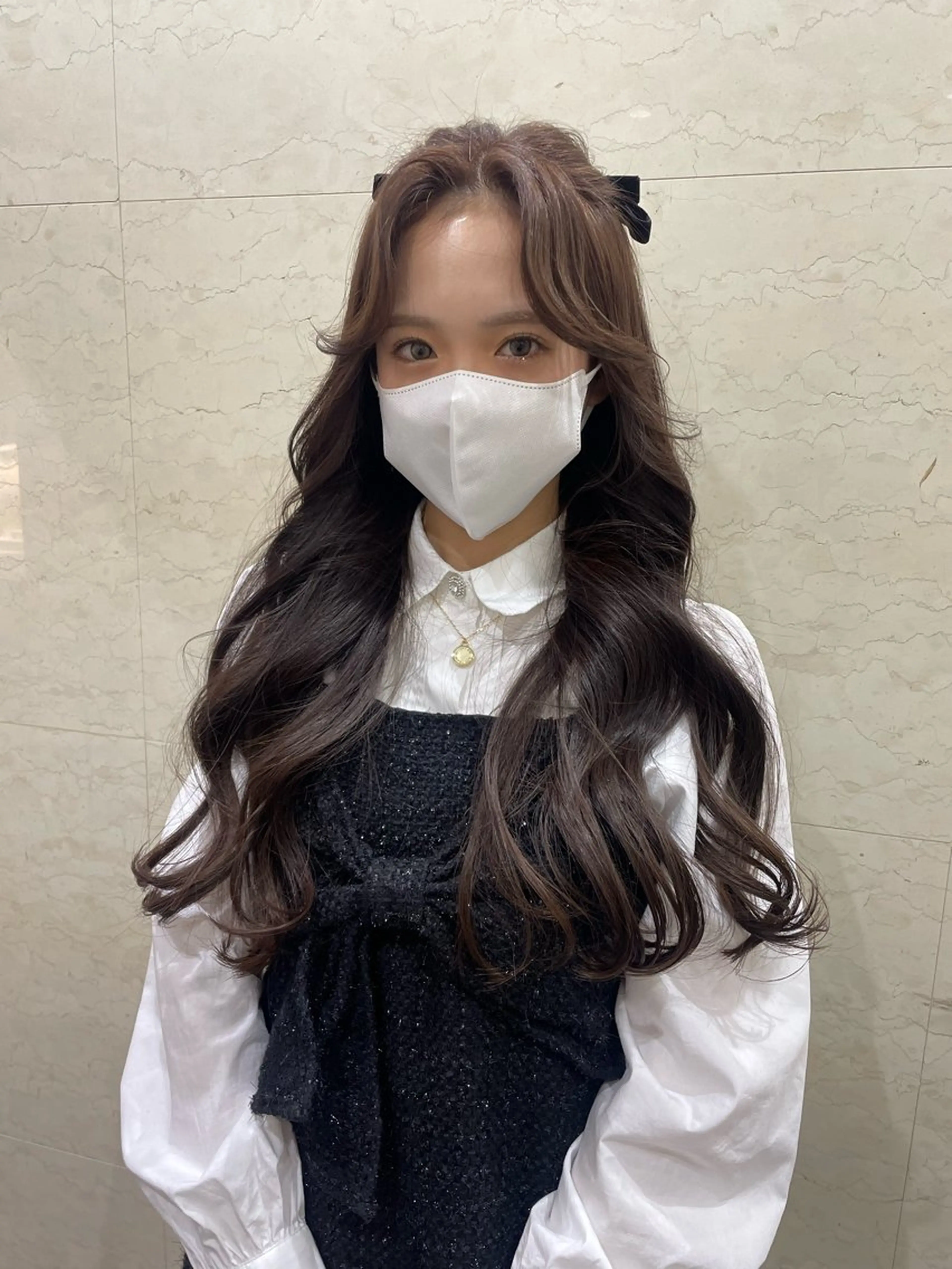 ロング カラー ヘアアレンジ 関谷 あいみのヘアスタイル
