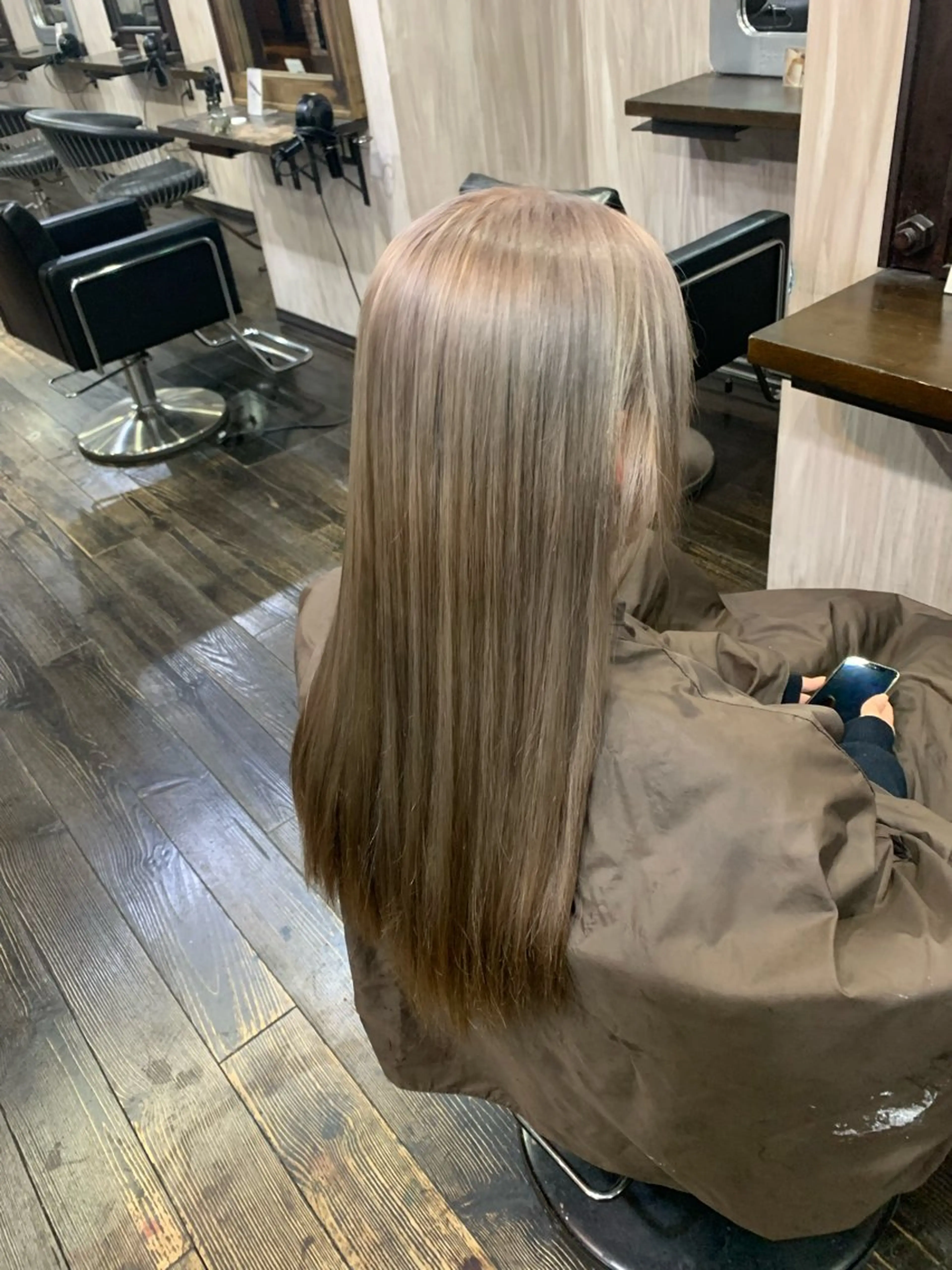 ロング カラー HAIR SALON M Fe's 池袋所属・👾坂田 天音👾のヘアスタイル