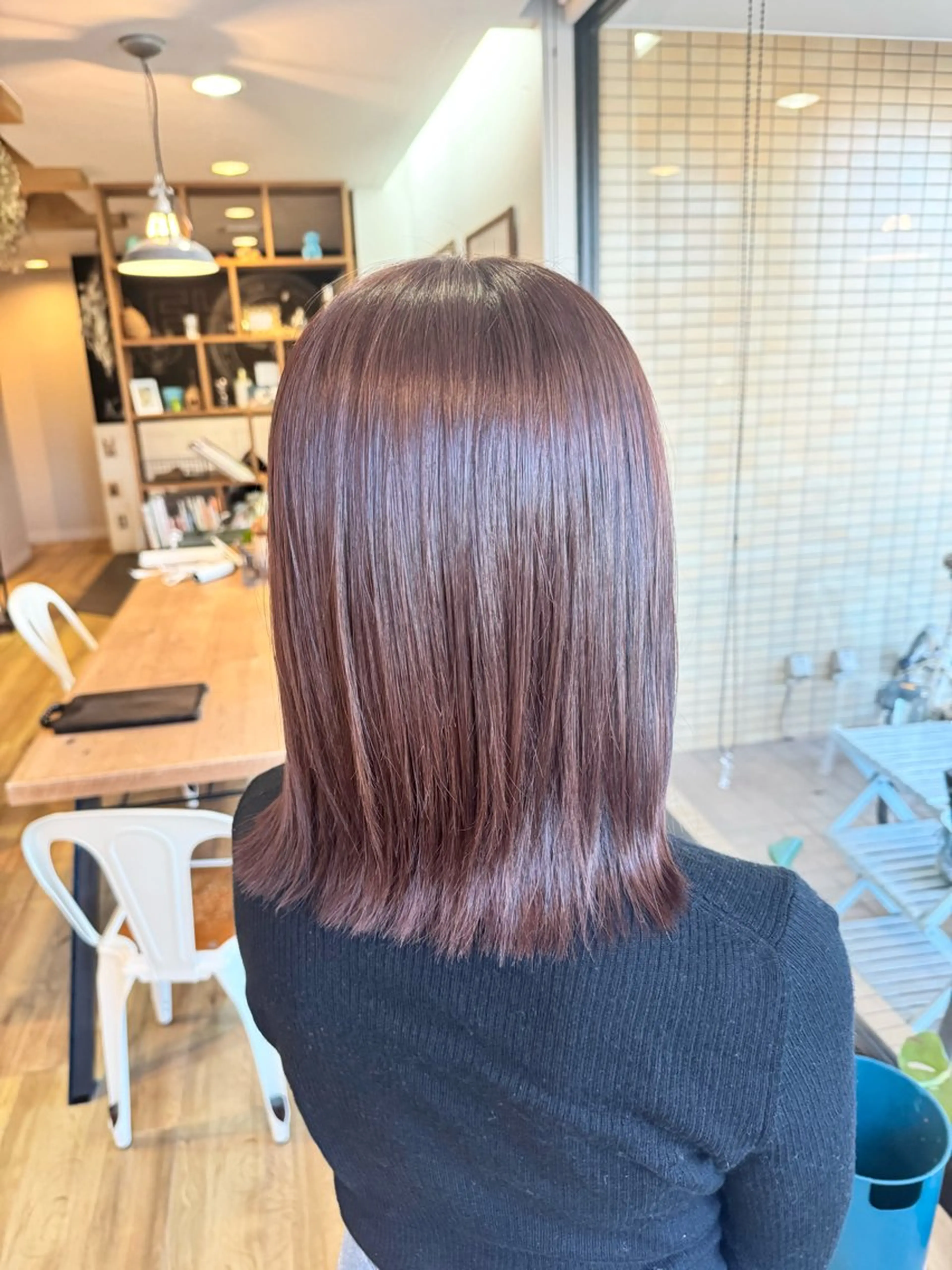 セミロング カラー ラベンダーカラー ラベンダーピンク ピンクカラー カット ヘアカラー トリートメント ツキダテ ユイのヘアスタイル