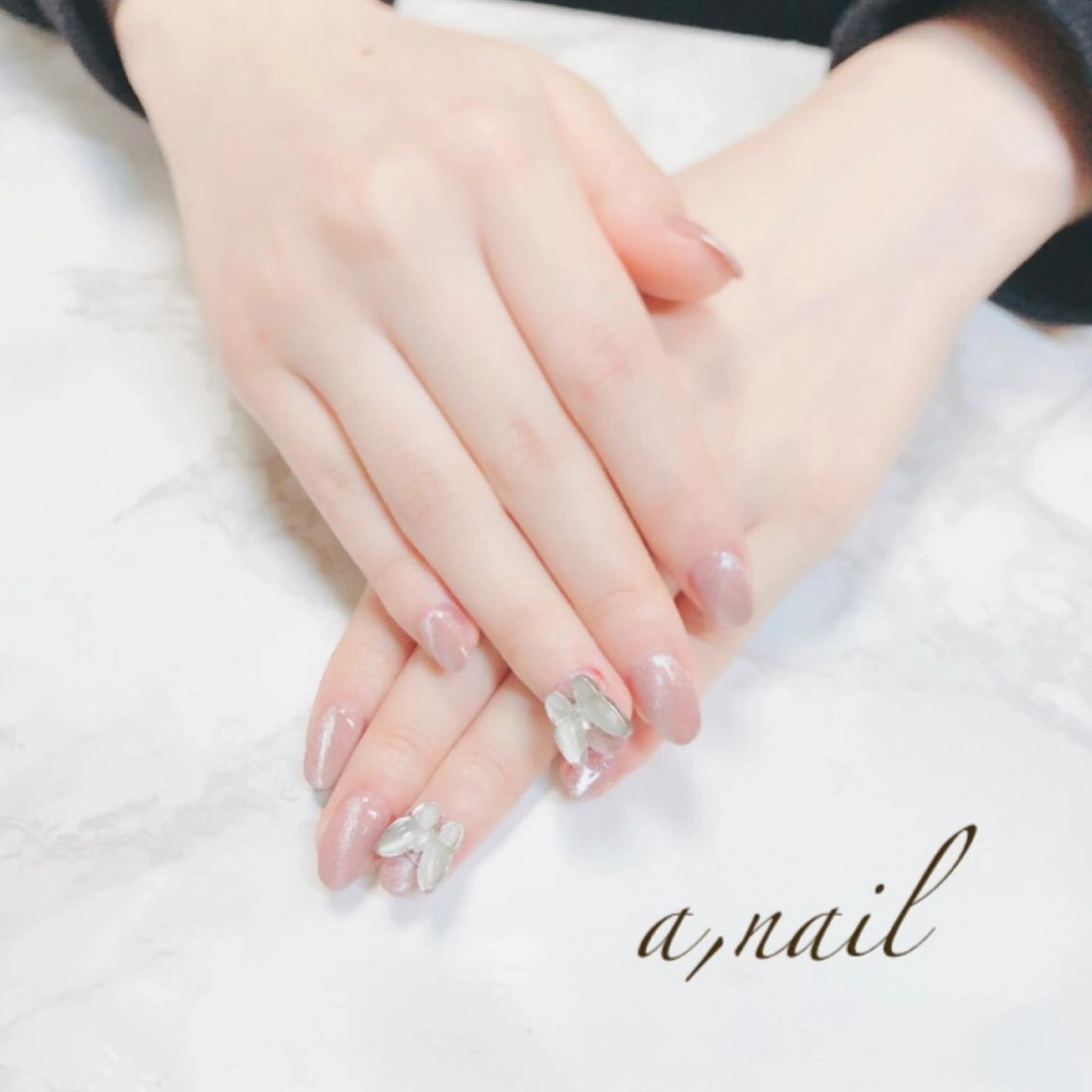 ネイル フットネイル ジェルネイル グラデーション マグネットネイル ニュアンスネイル ハンドネイル ネイルサロン エーネイルのネイルデザイン