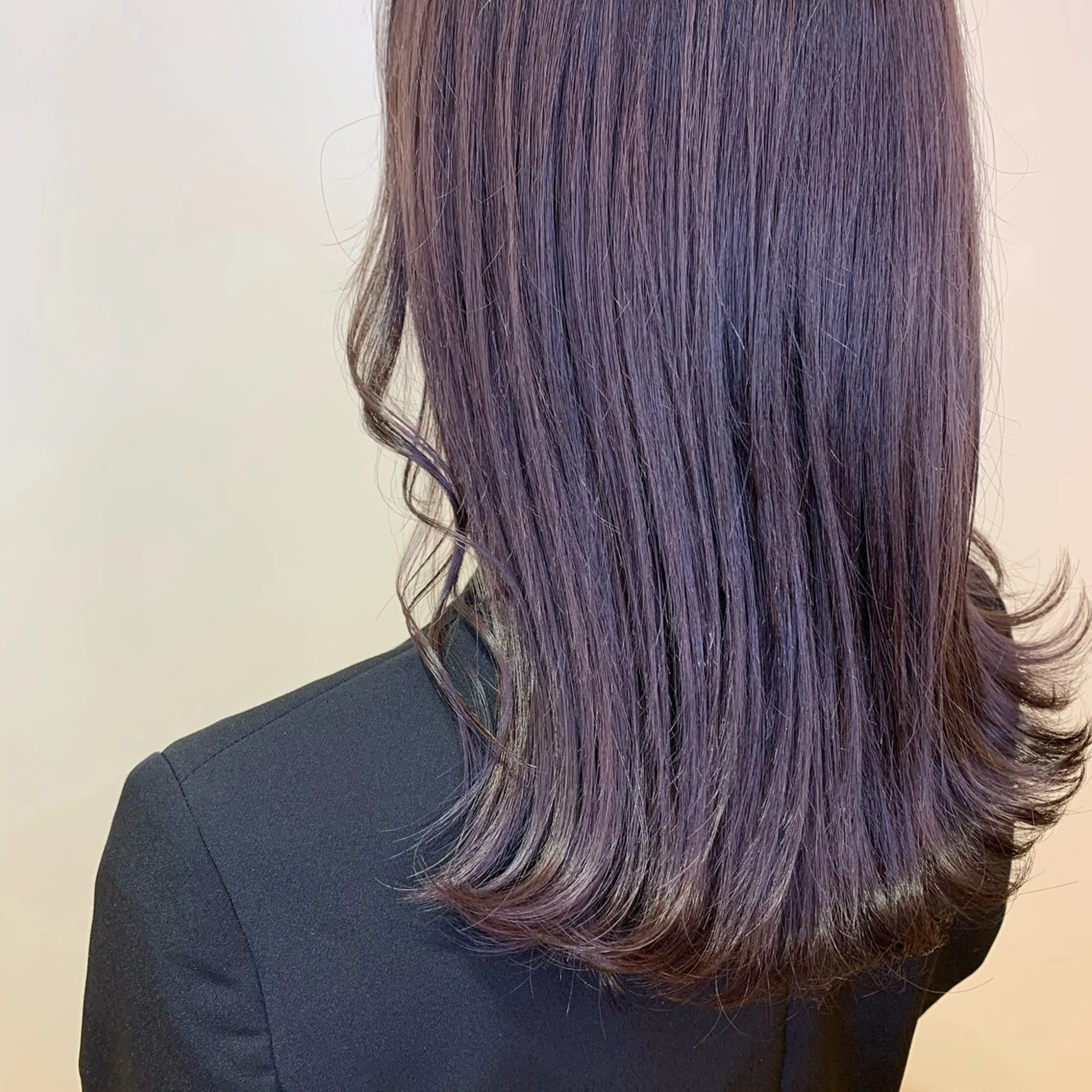 ミディアム カラー ラベンダーカラー 和田 楓のヘアスタイル