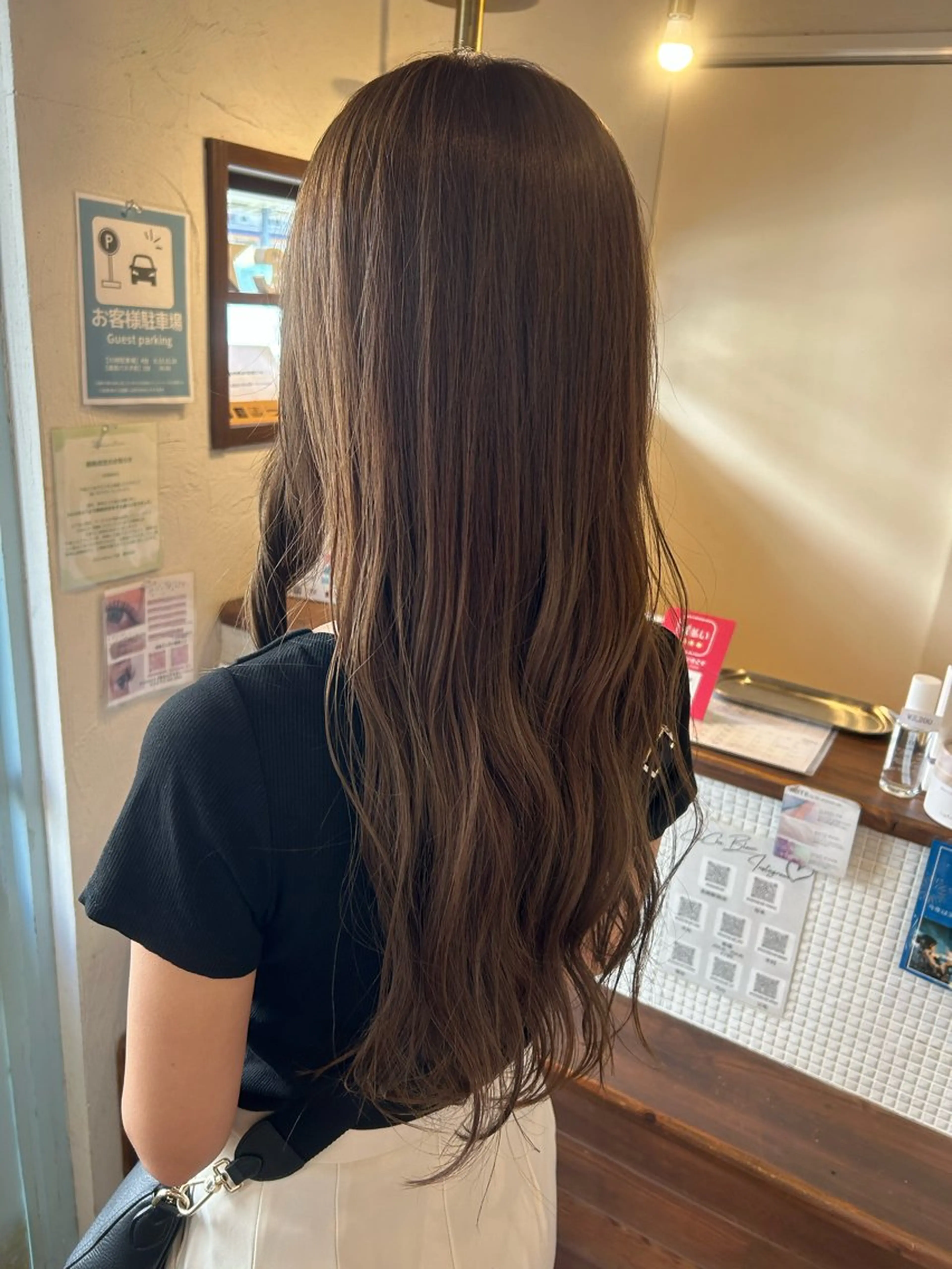 ロング カラー ベージュカラー オリーブベージュ ヘアカラー 徳 永のヘアスタイル