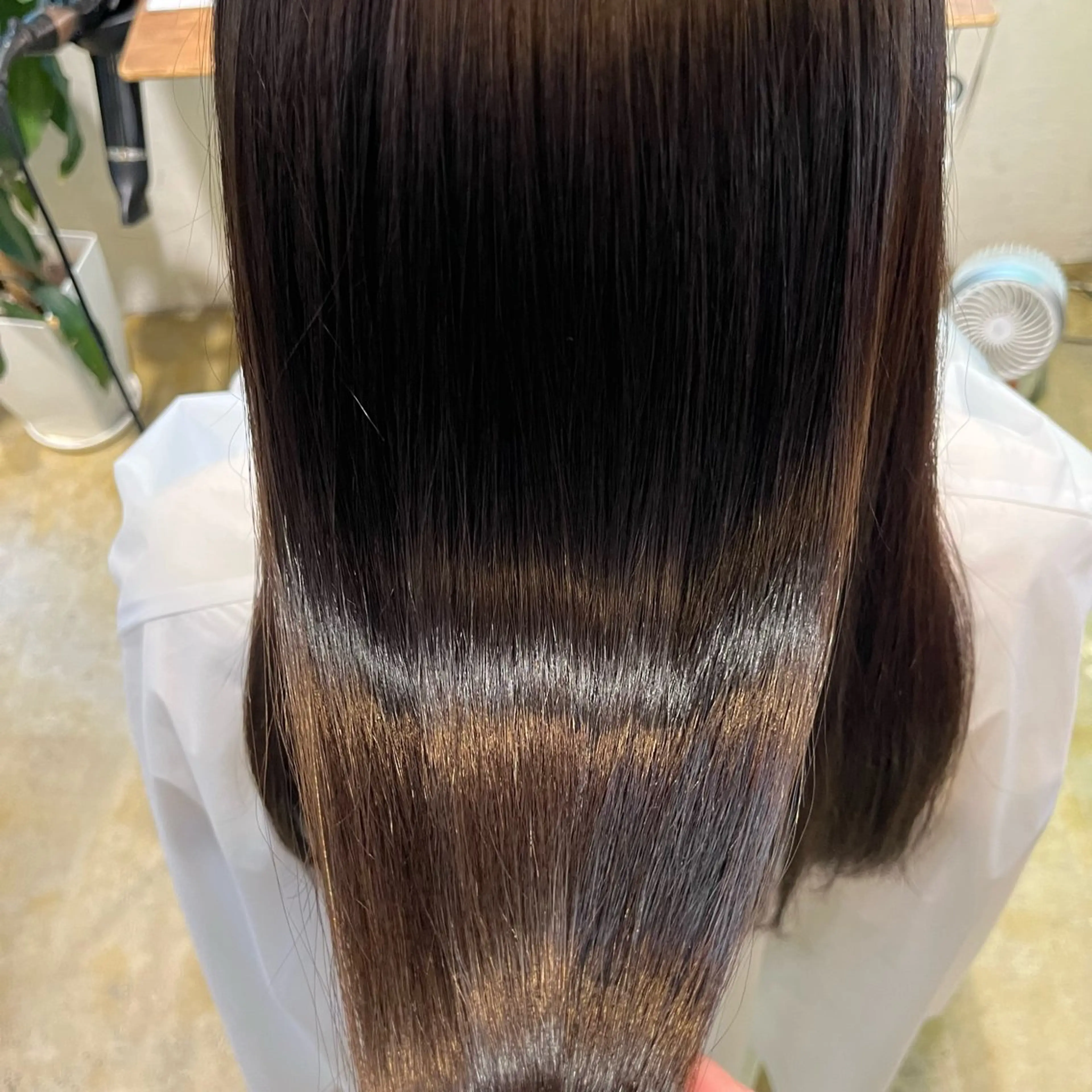 ロング ヘアカラー 太田 渚遊のヘアスタイル