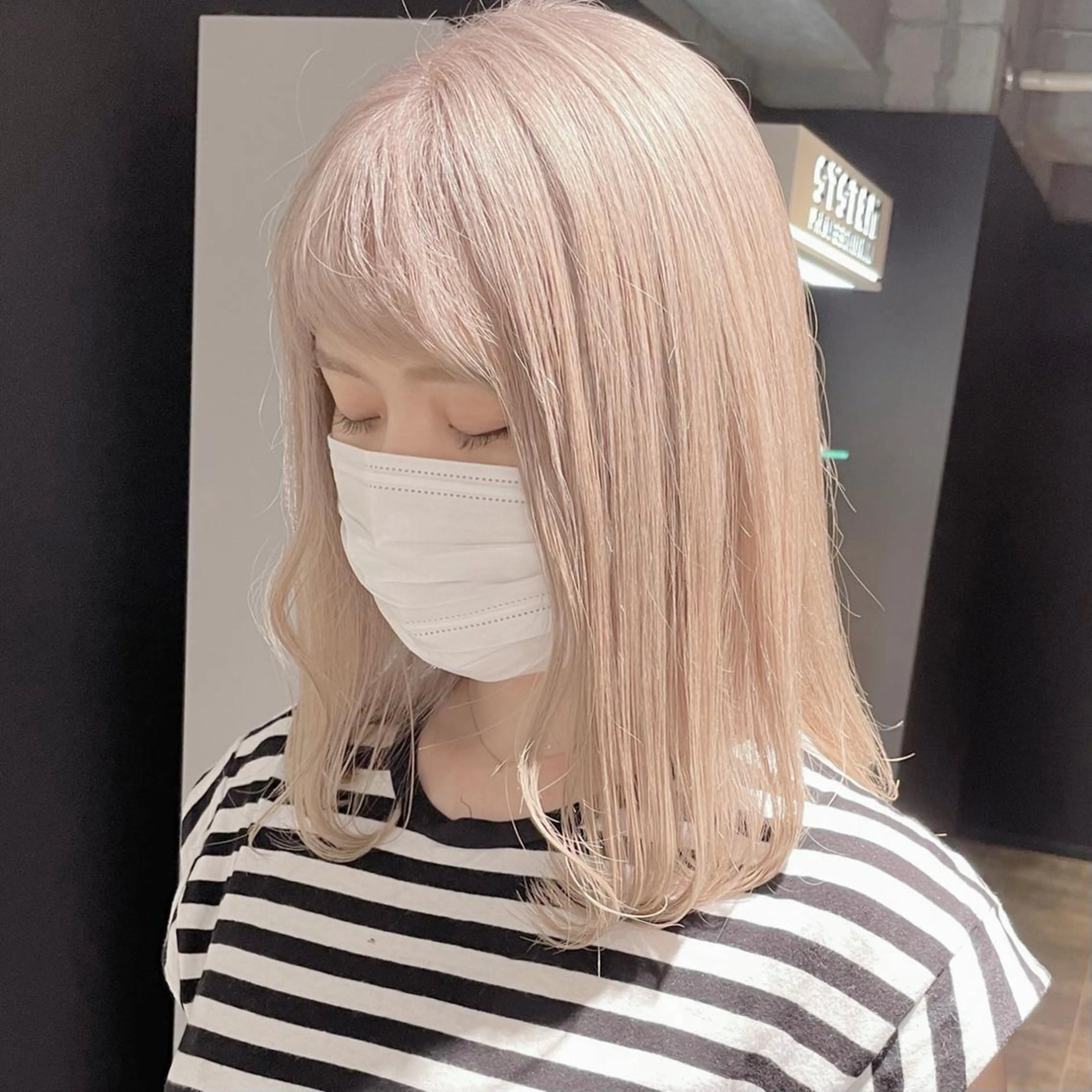 セミロング カラー ハイトーンカラー LINDO TOKYO所属・✨ハイトーン✨ 濱田知孝のヘアスタイル