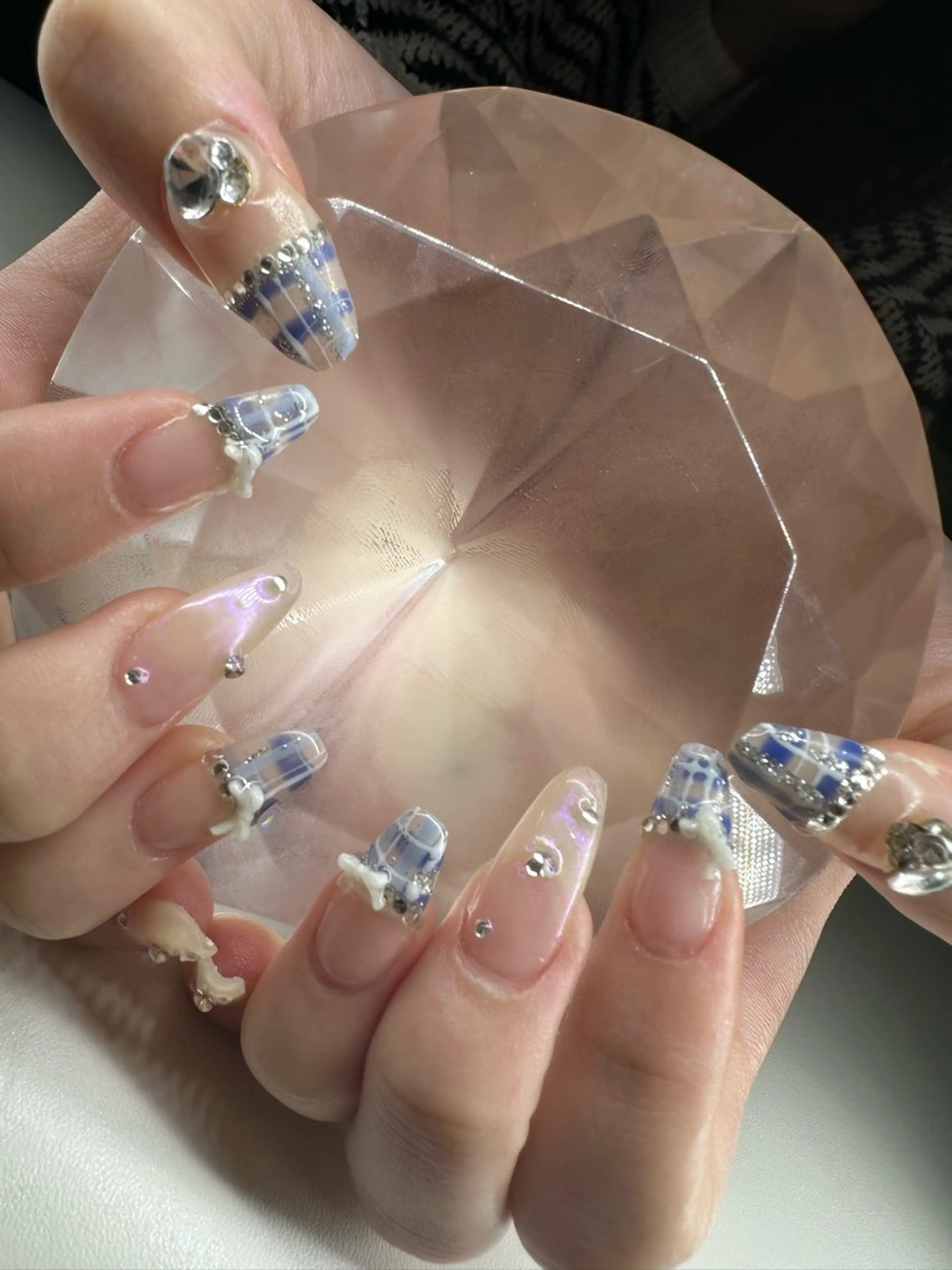 セミロング ハンドネイル YOKOSUKA⚓️ NAILSのネイルデザイン