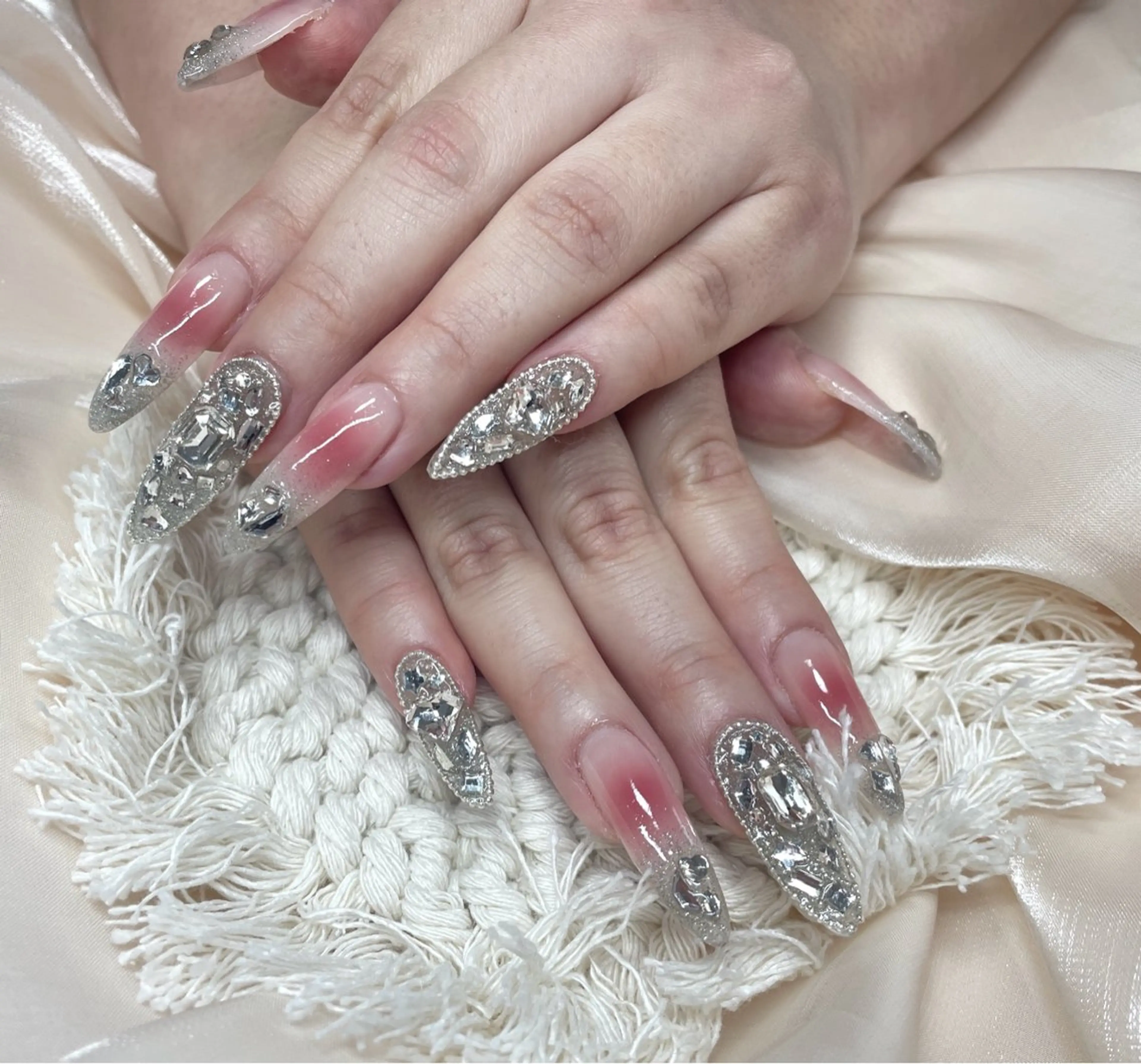 ネイル ハンドネイル Dea 心咲のネイルデザイン