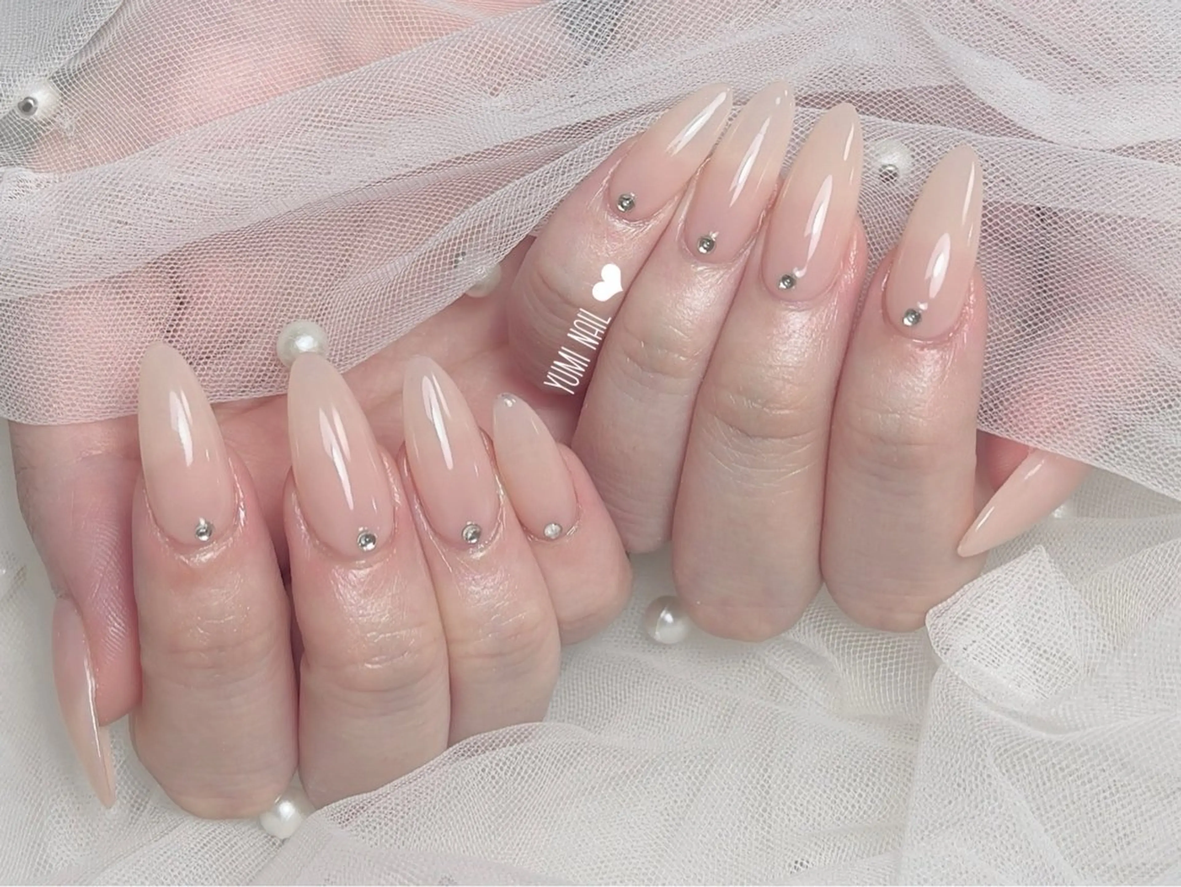 ネイル ハンドネイル ユリ🎀 デザイン長さ出し専門のネイルデザイン