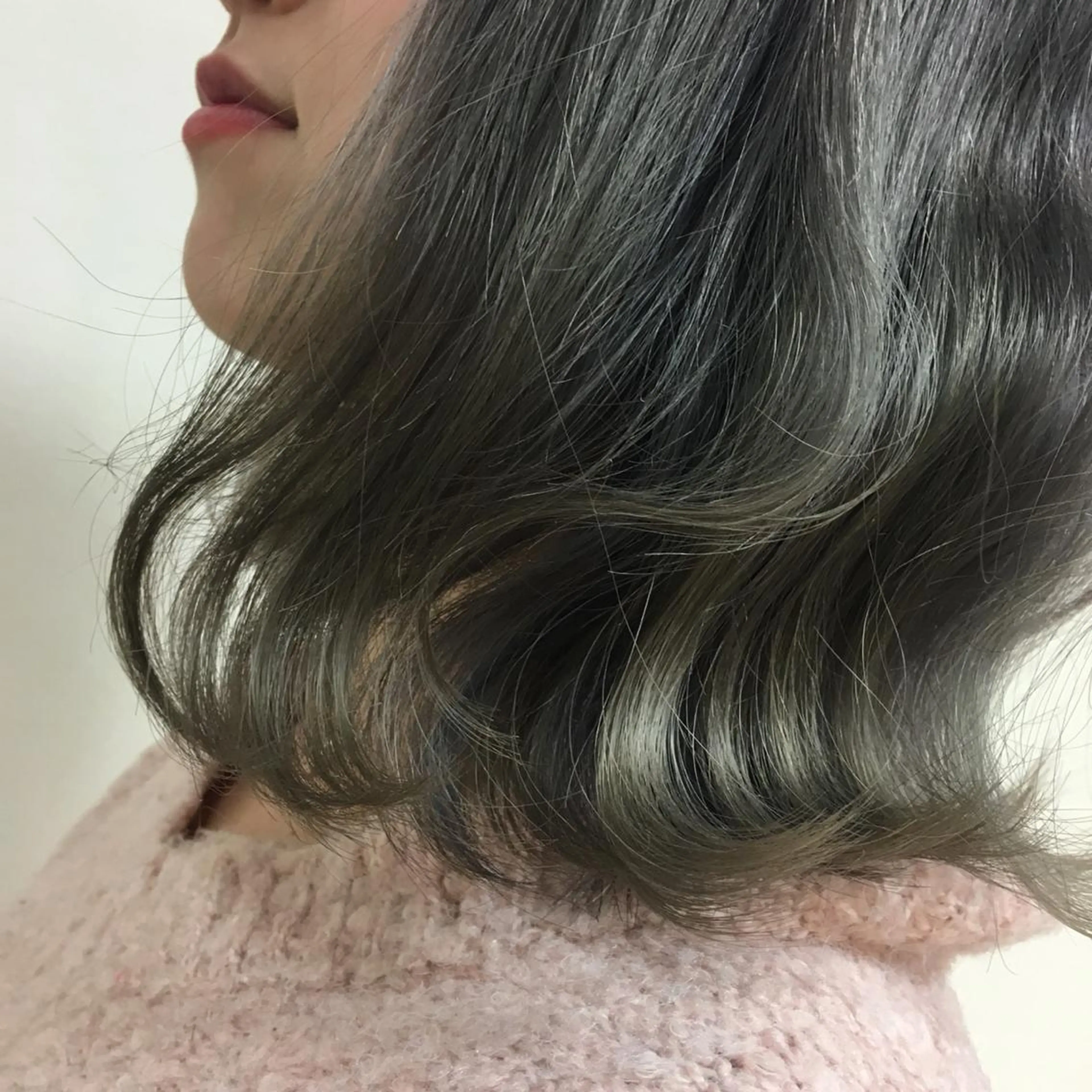 ミディアム ヘアカラー トリートメント デザインカラー🕊 石井萌のヘアスタイル
