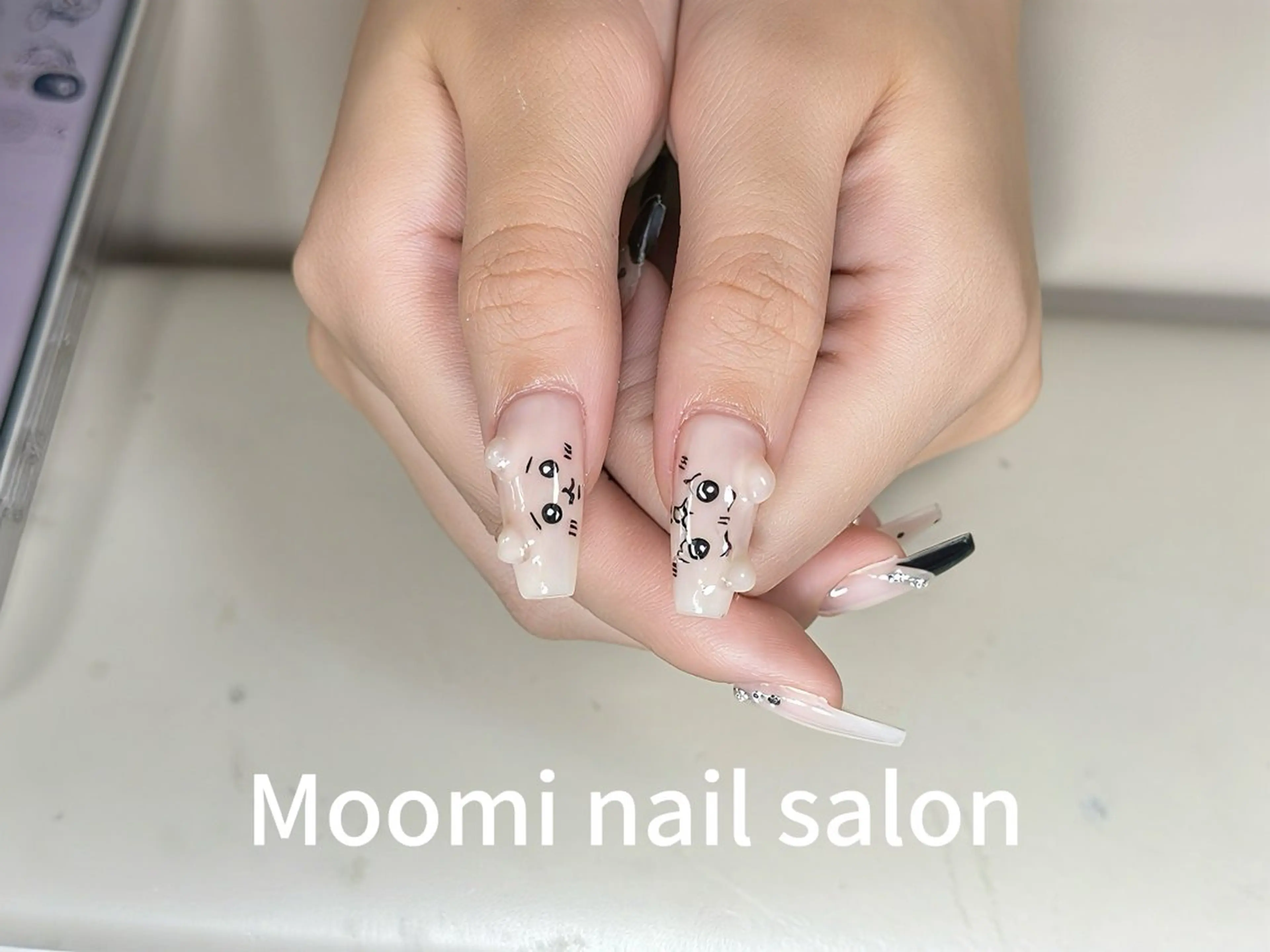 ロング ハンドネイル Moomi あずりのネイルデザイン