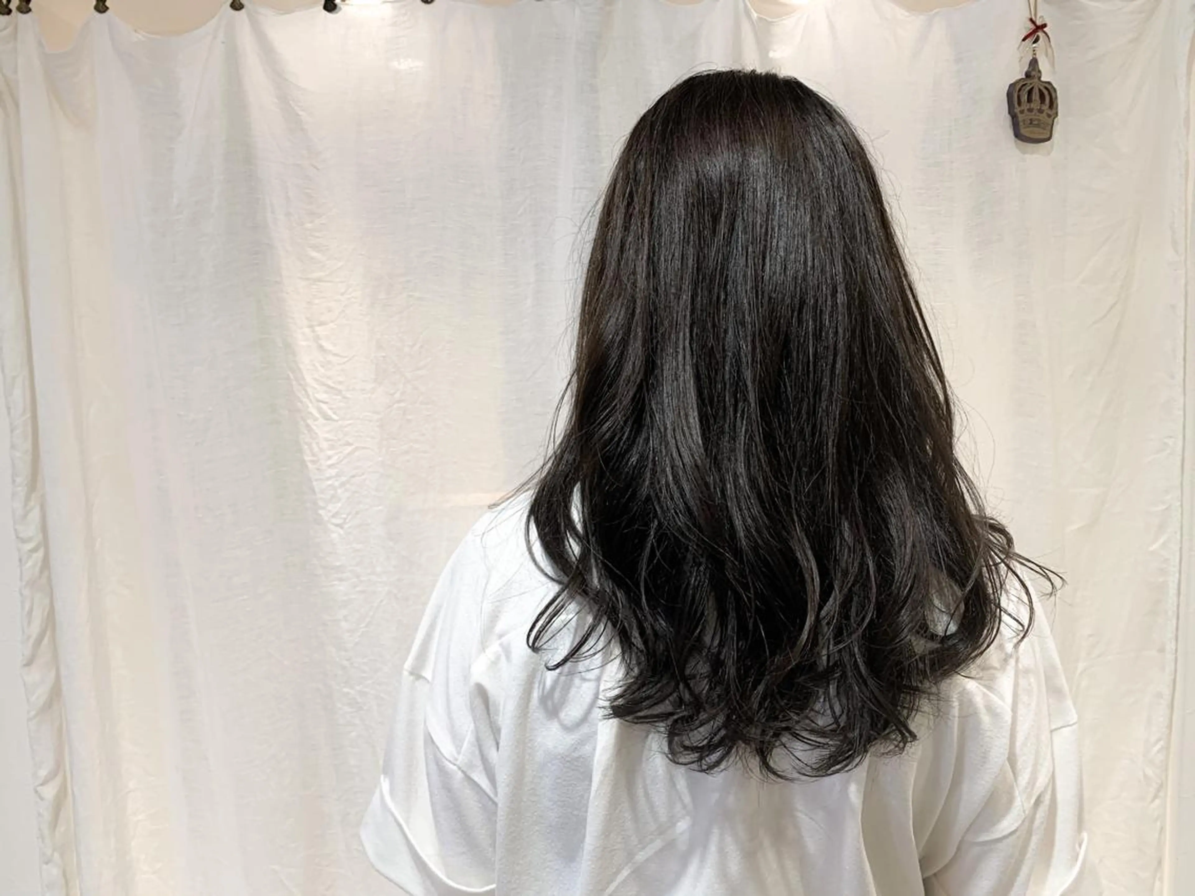 セミロング 伊藤 康乃のヘアスタイル
