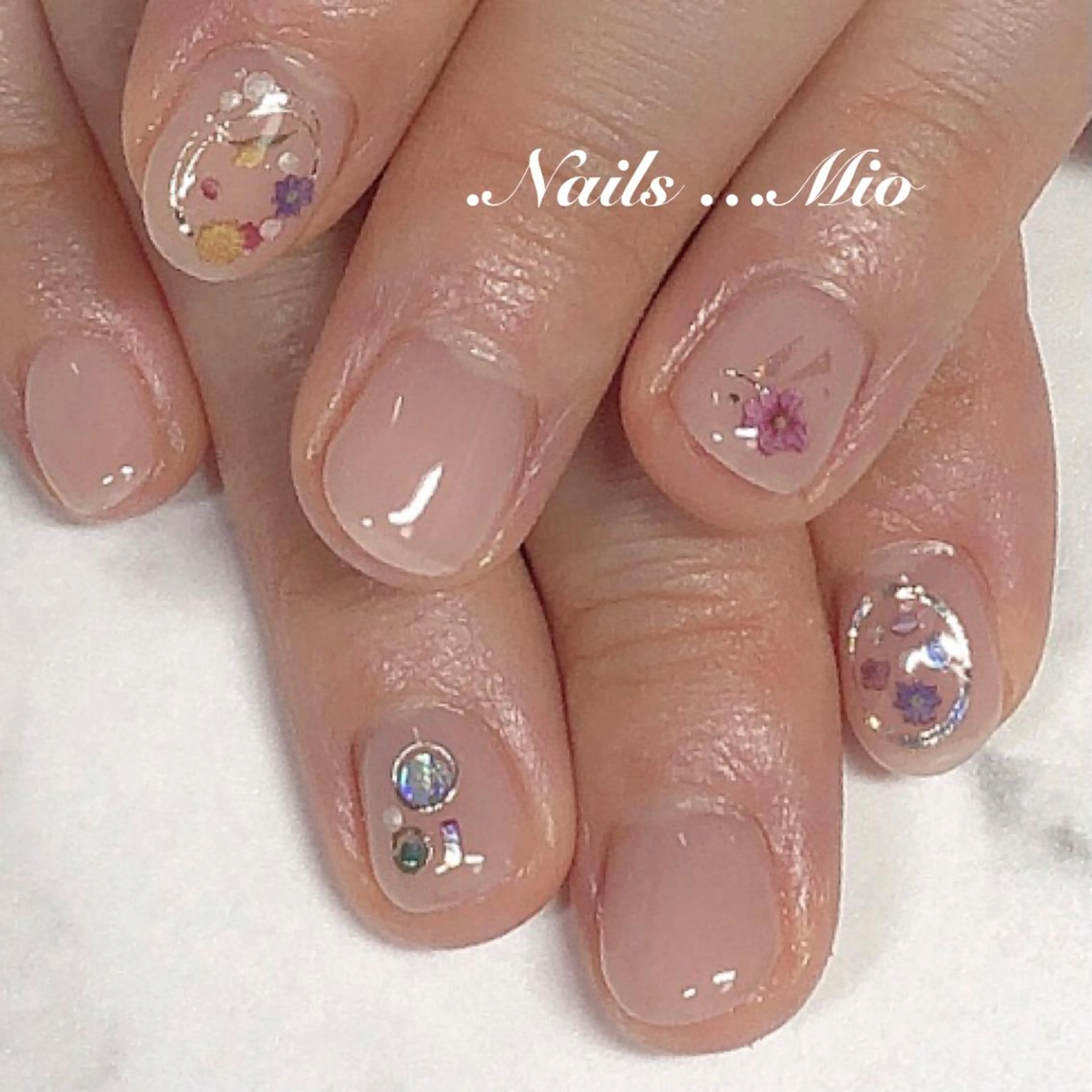 ネイル .Nails Mio 赤羽西ネイルサロンのネイルデザイン