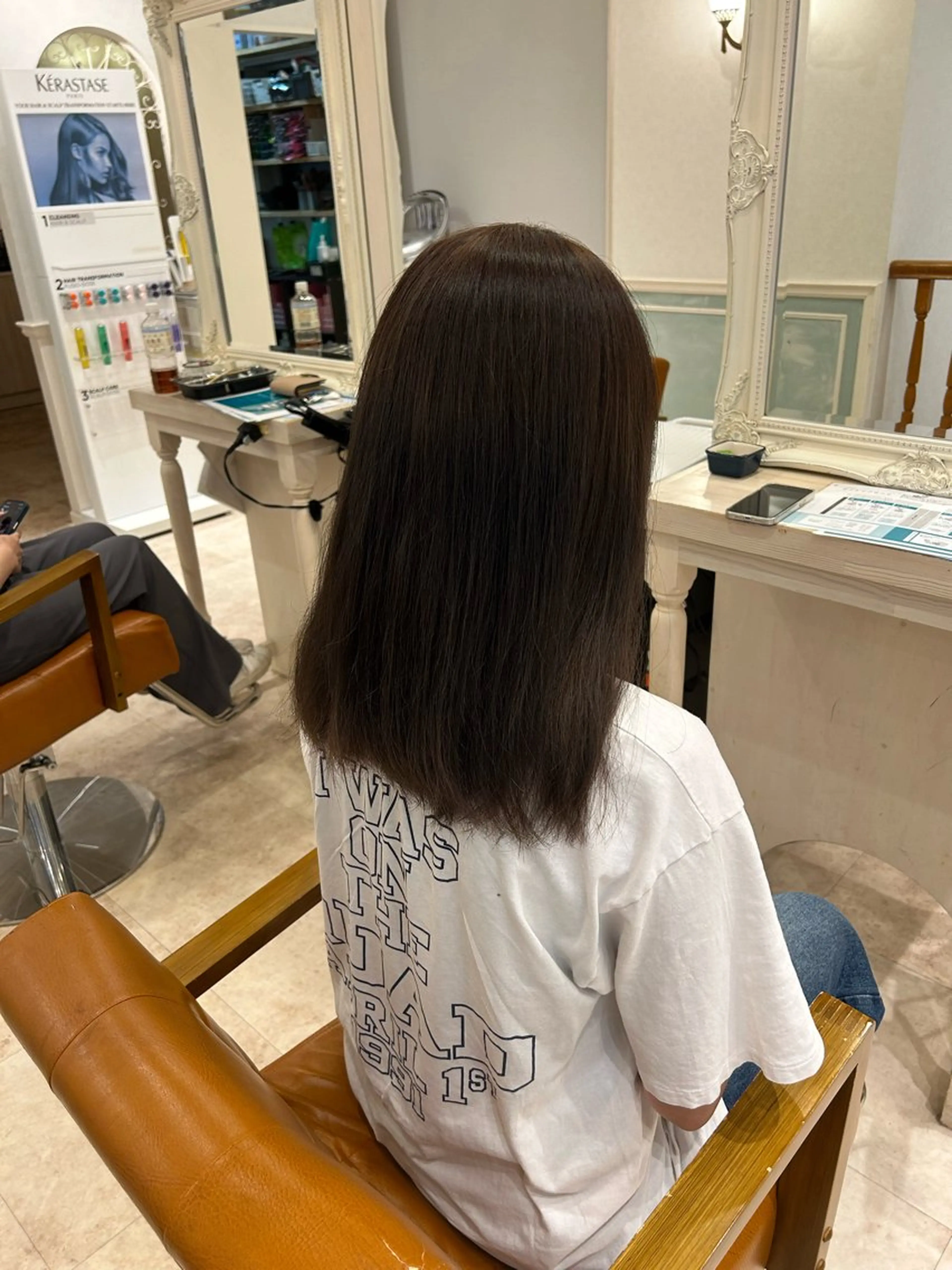 ミディアム カラー 岩崎 玲花のヘアスタイル
