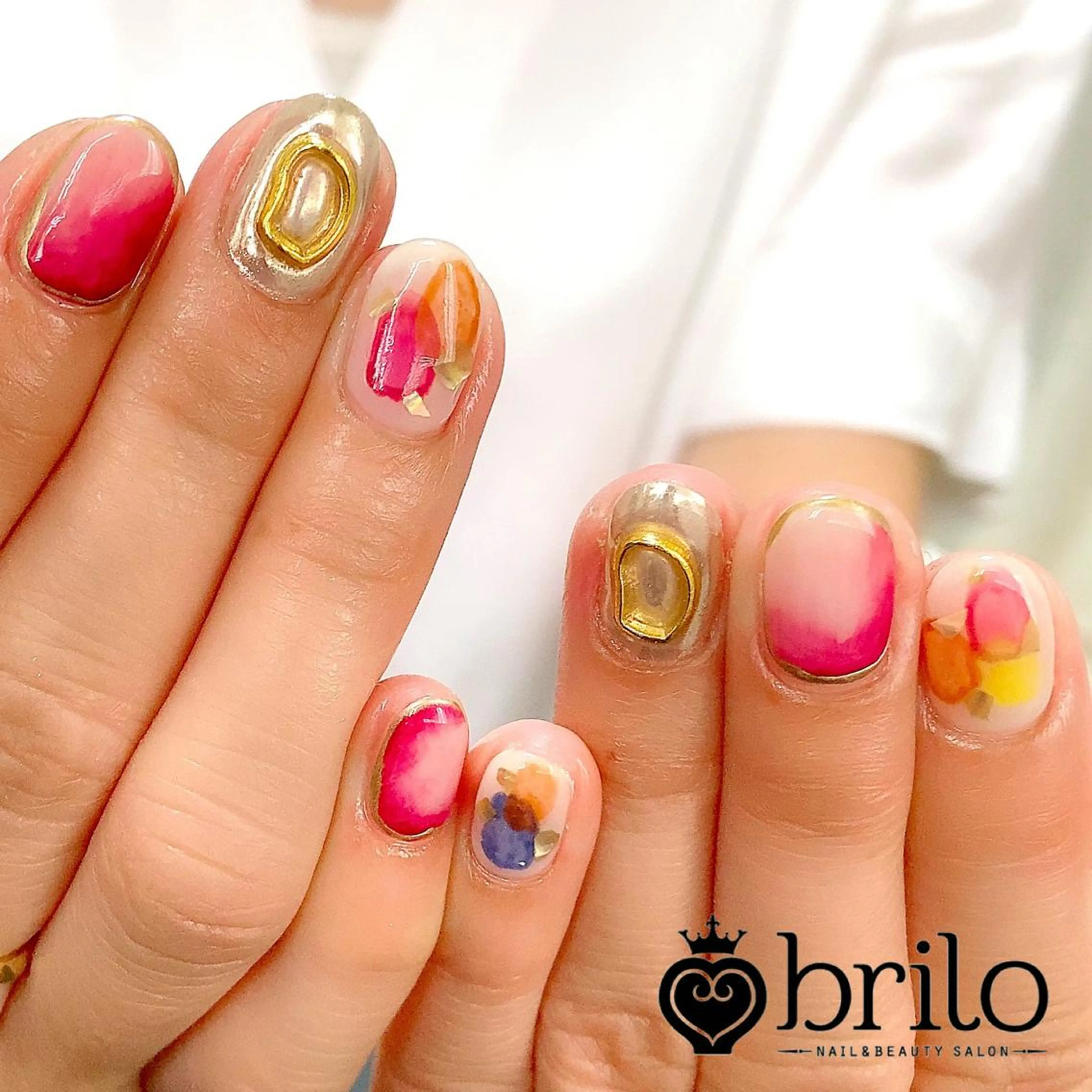 ネイル ニュアンスネイル brilo erikaのネイルデザイン